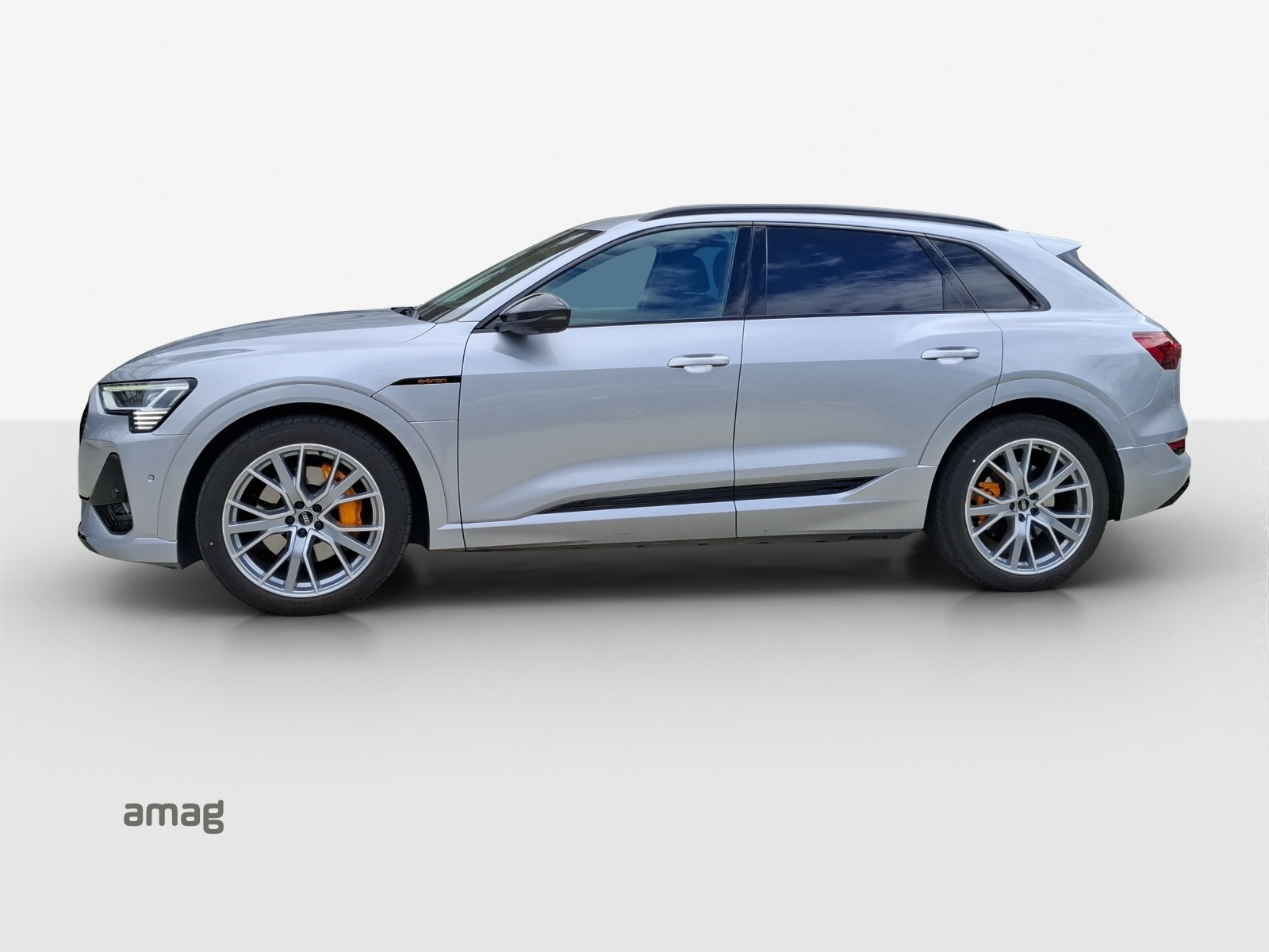 AUDI e-tron 55 S Line Black Edition quattro-showroom-element-1