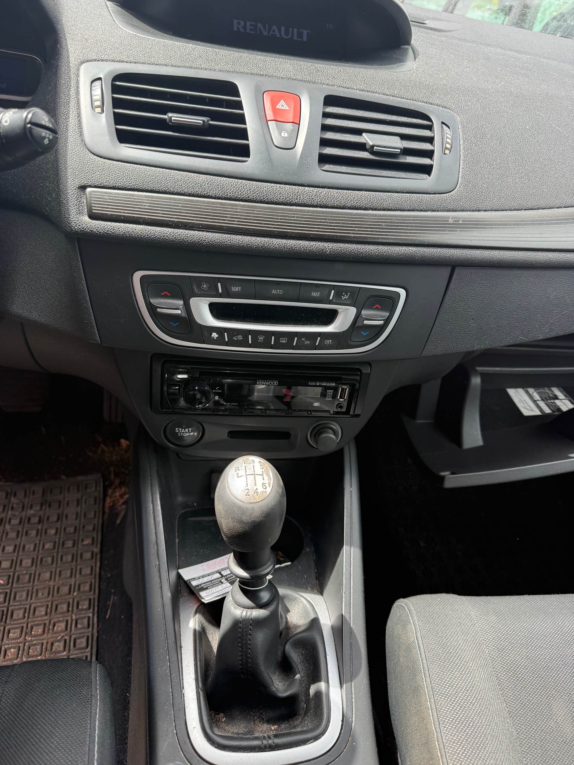 RENAULT Mégane Grandtour 1.5 dCi Expression-image-6