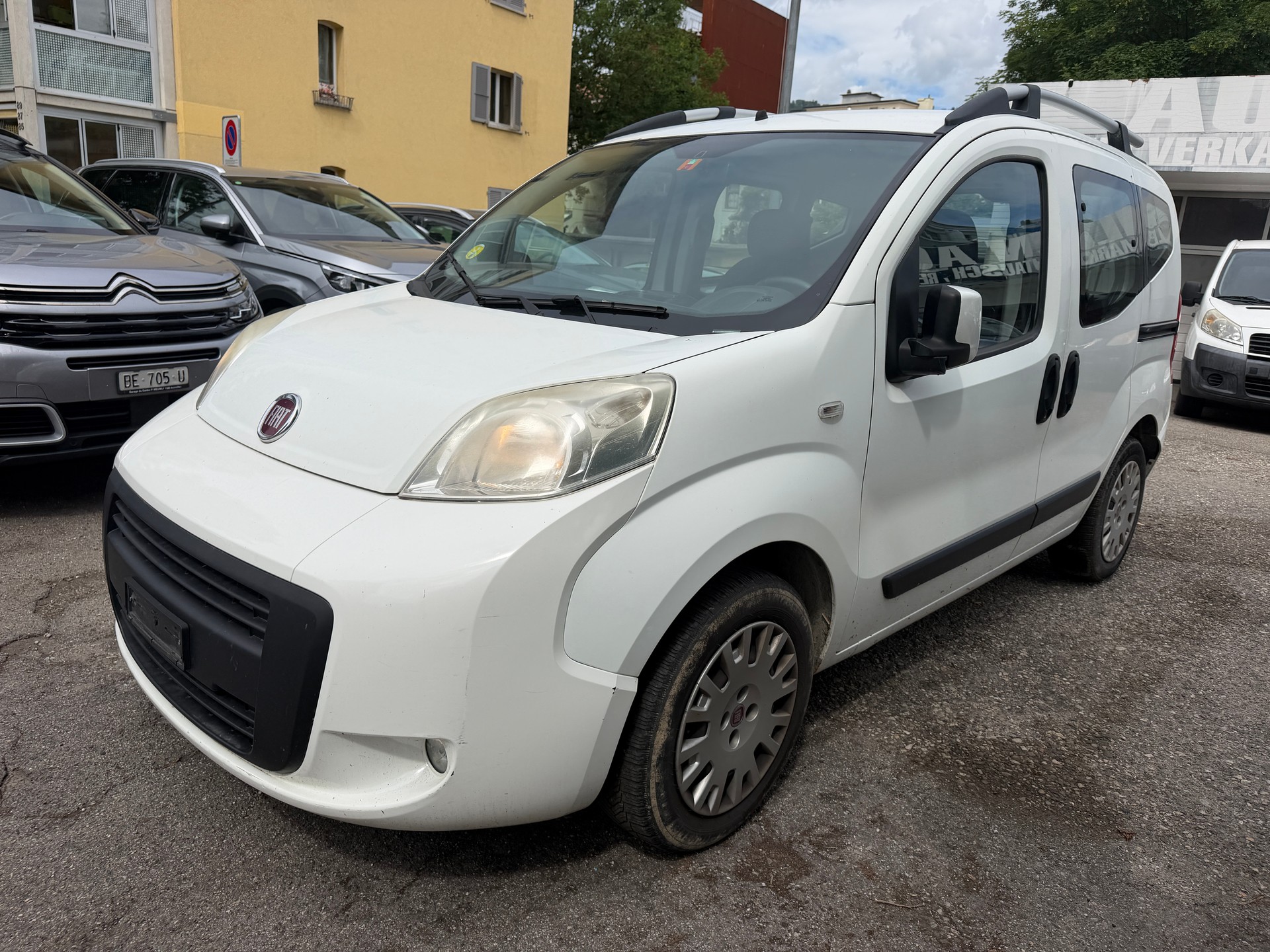 FIAT Qubo 1.3 JTD Trekking-image-1