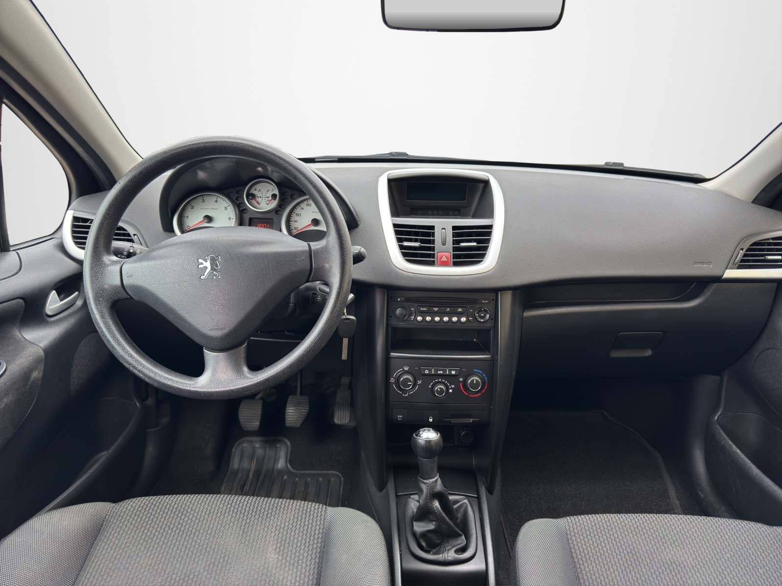 PEUGEOT 207 SW 1.4 16V Sport-image-12