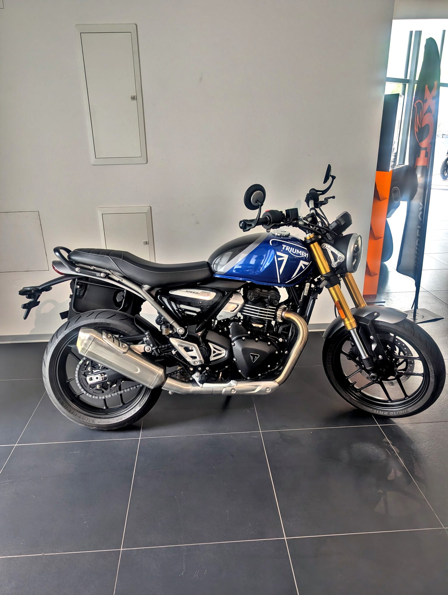 TRIUMPH Speed 400-image-1