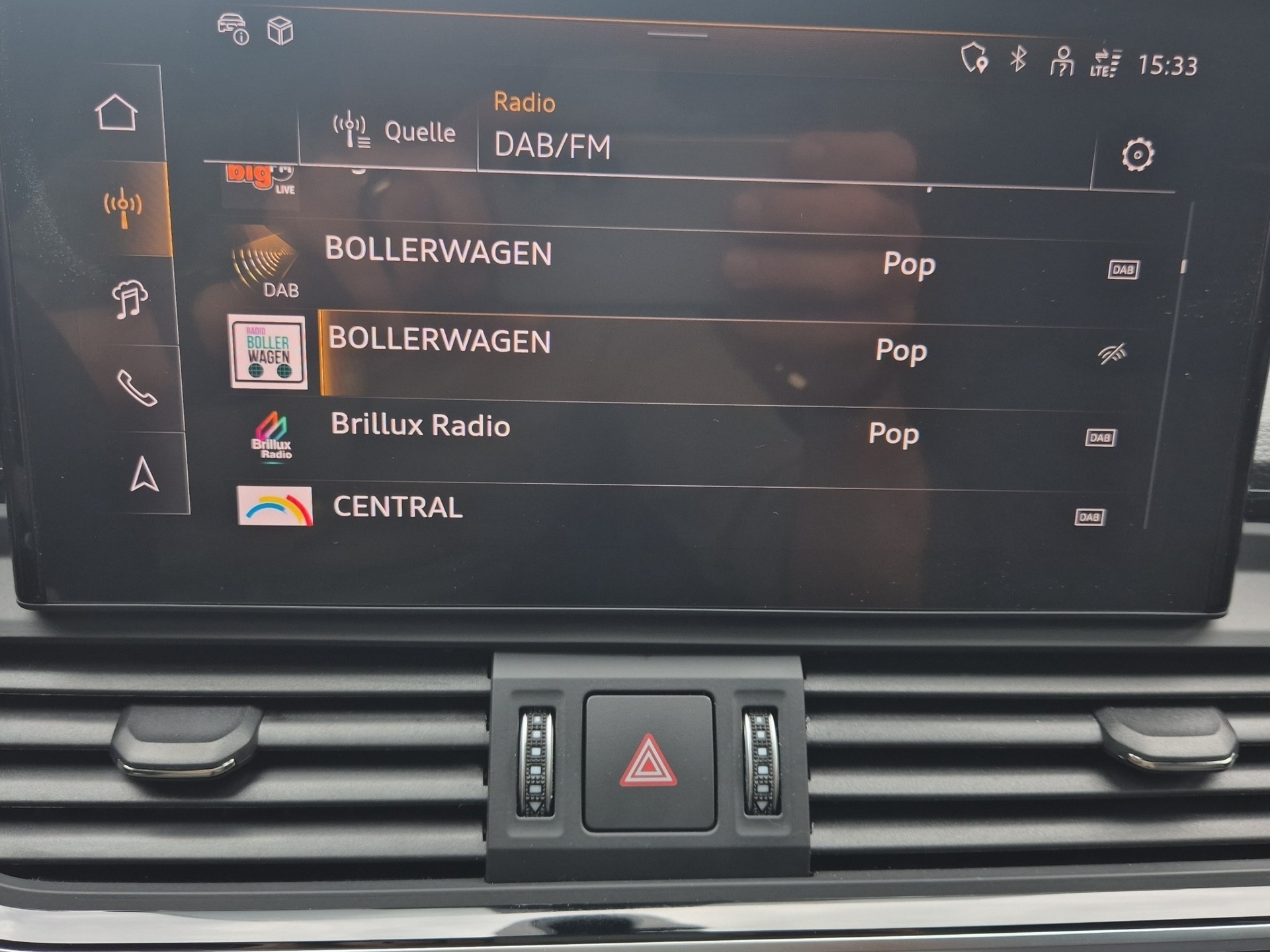 AUDI Q5 55 TFSI e PHEV S line quattro S-tronic-image-19