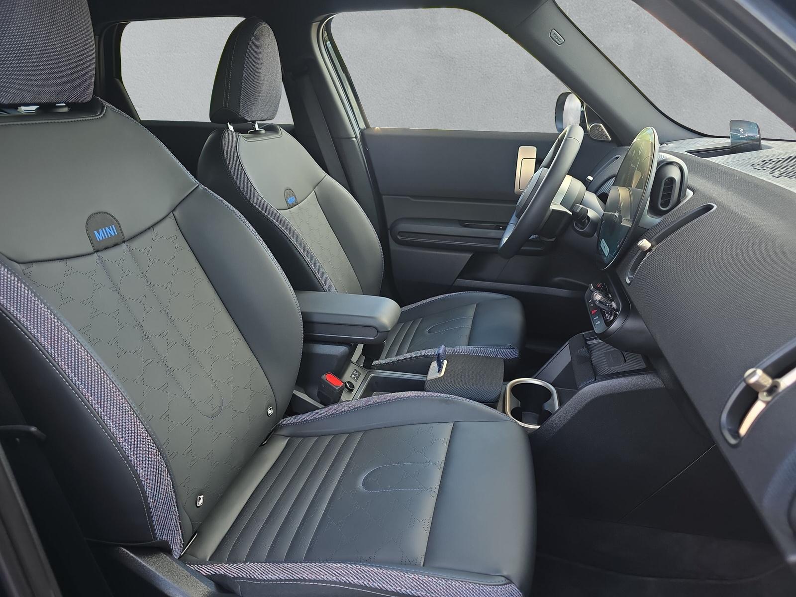 MINI Countryman S ALL4 U25 2.0i (CH) AHK-image-12
