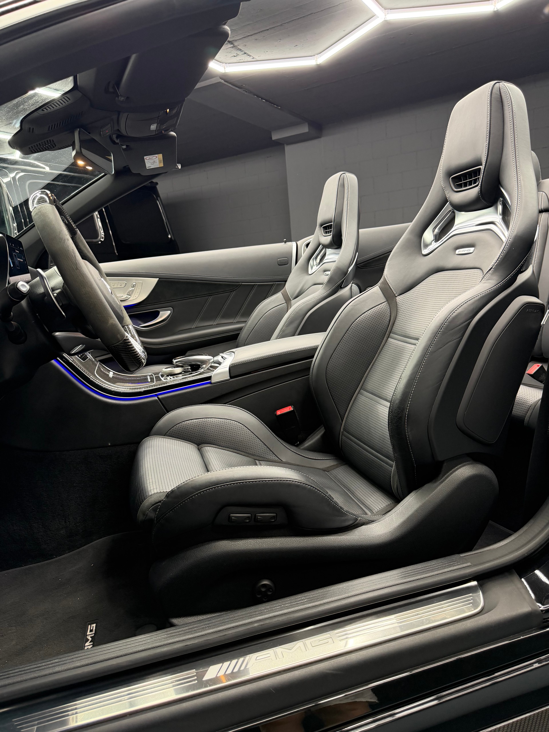 MERCEDES-BENZ C 63 S AMG Premium + 9G-tronic-image-5