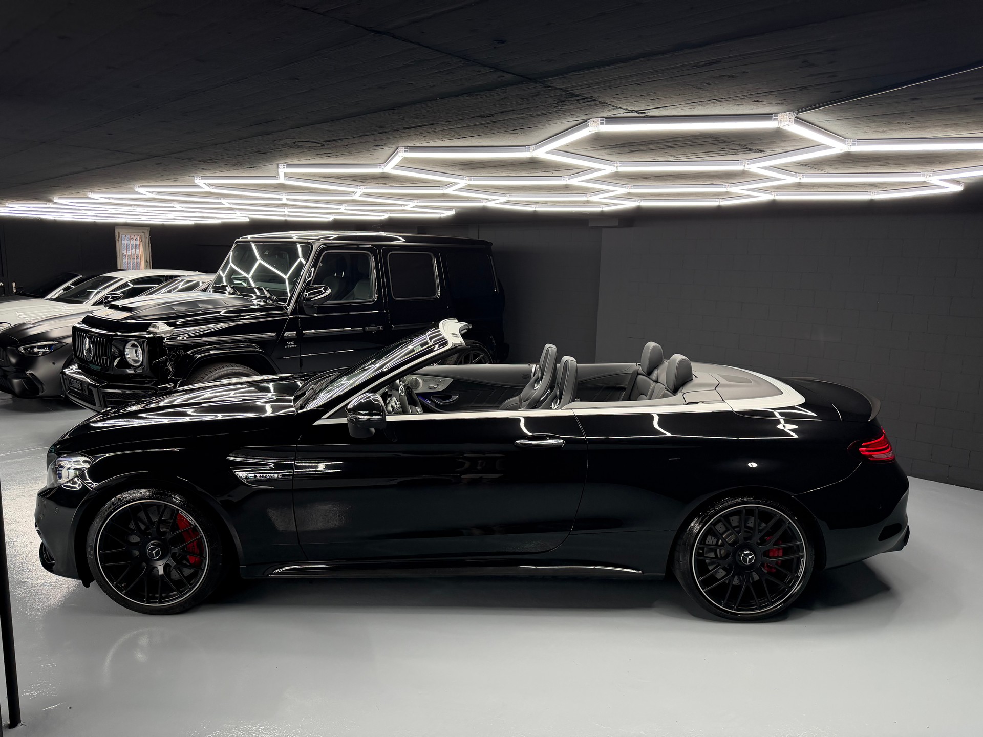 MERCEDES-BENZ C 63 S AMG Premium + 9G-tronic-showroom-element-3