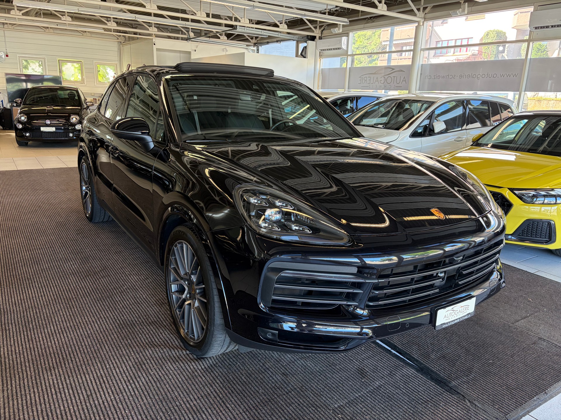 PORSCHE Cayenne Platinum Edition | CH Swiss Package | Porsche Approved bis 06/2027 | Luftfederung | Komfortsitze | 21" |-image-34