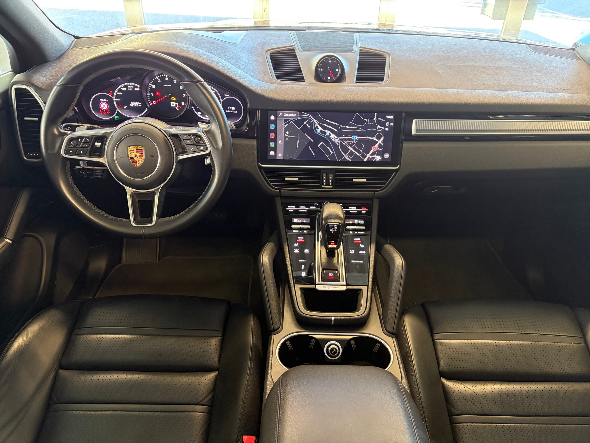 PORSCHE Cayenne Platinum Edition | CH Swiss Package | Porsche Approved bis 06/2027 | Luftfederung | Komfortsitze | 21" |-image-13