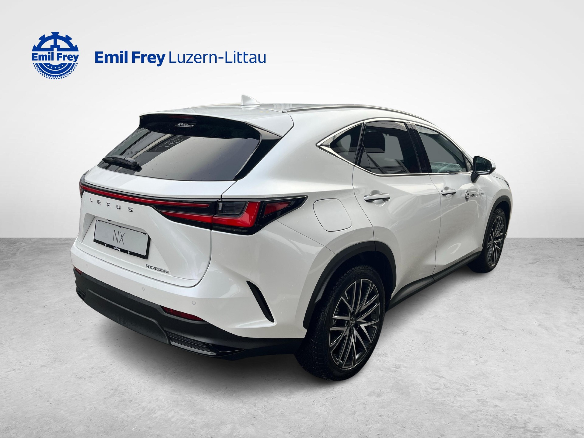 LEXUS NX 450h+ Comfort-image-5