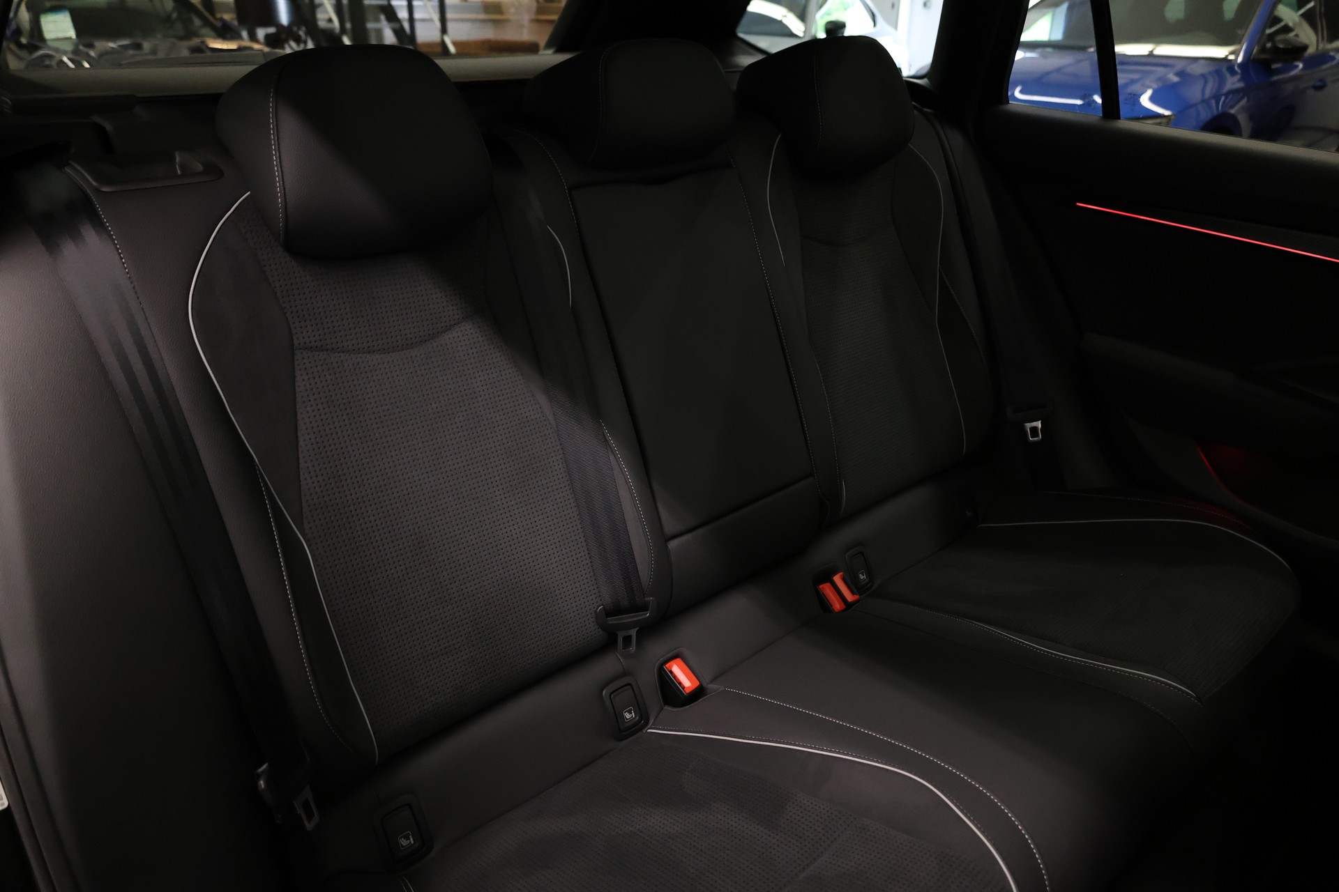 SKODA Superb Combi 2.0 TSI Sportline 4x4 DSG-image-27