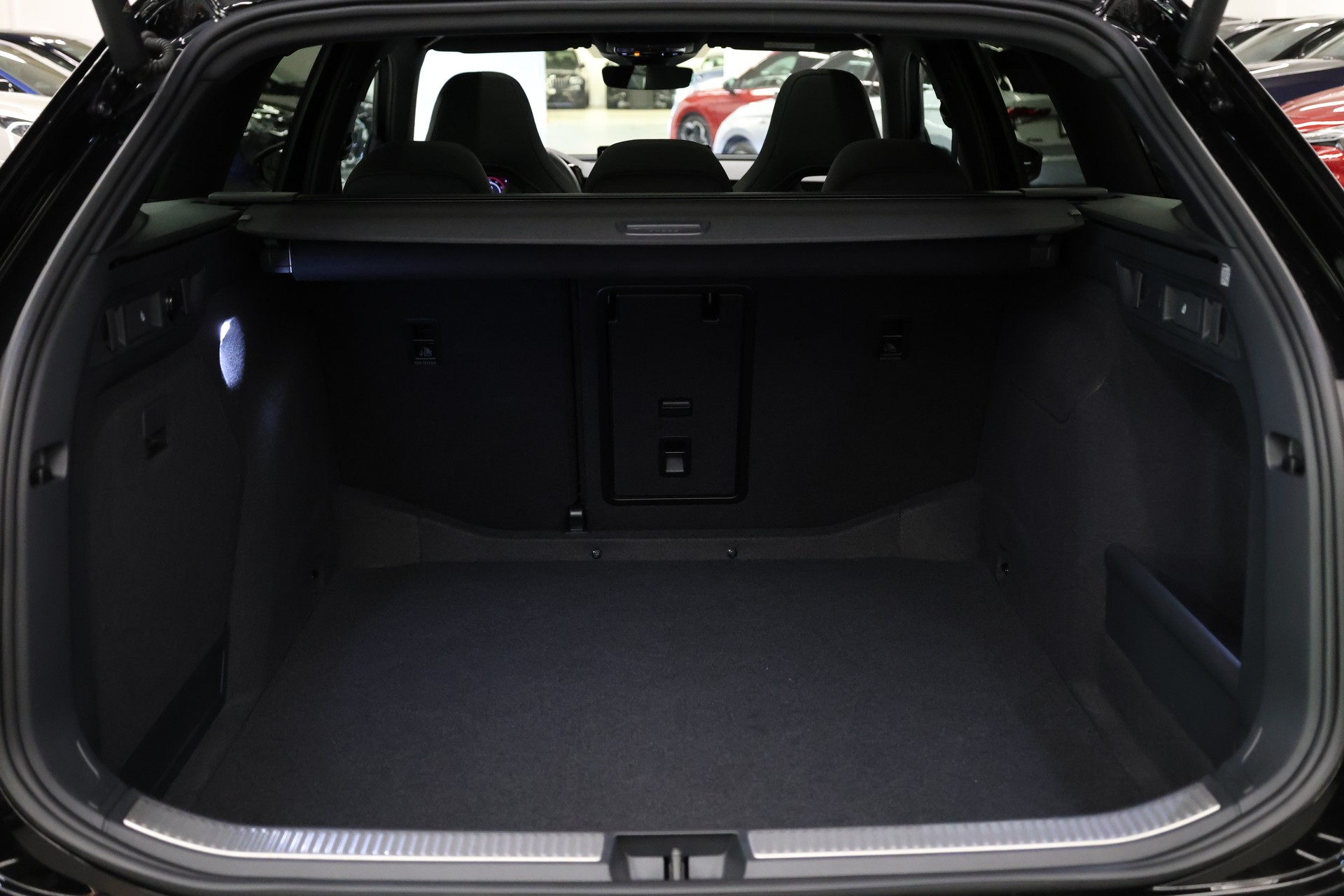SKODA Superb Combi 2.0 TSI Sportline 4x4 DSG-image-12