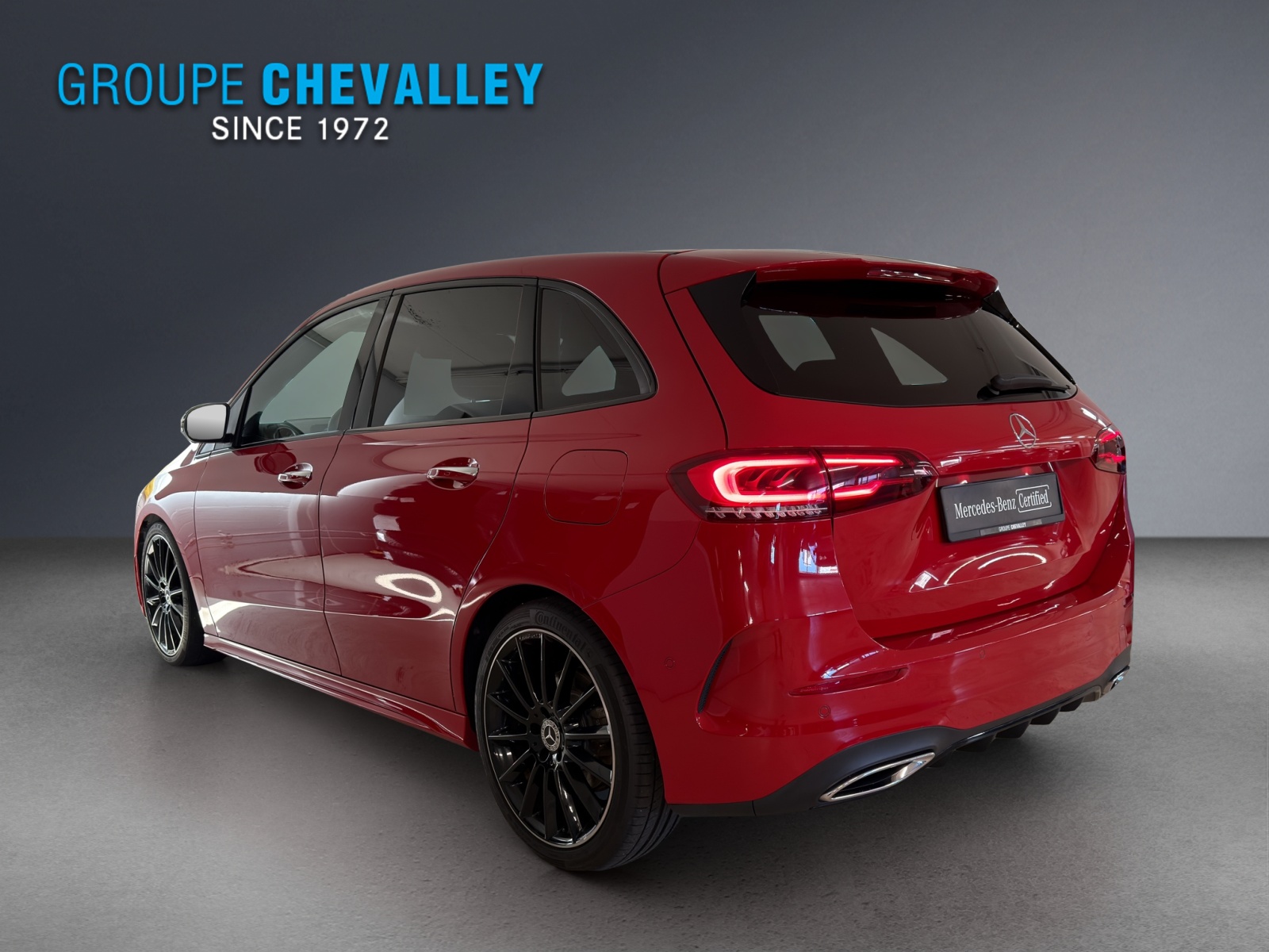 MERCEDES-BENZ B 220 d AMG Line-showroom-element-3
