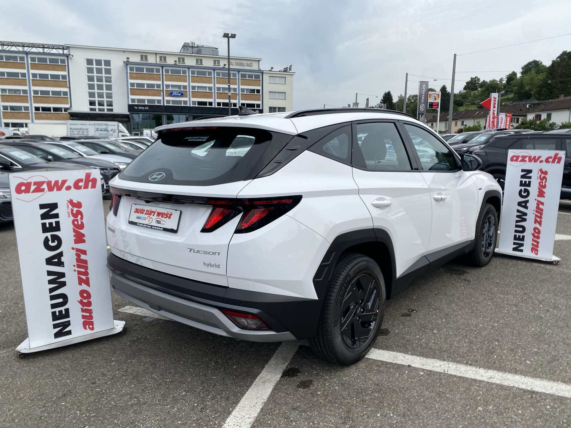 HYUNDAI Tucson 1.6 TGDI HEV Black Line Automat-showroom-element-2