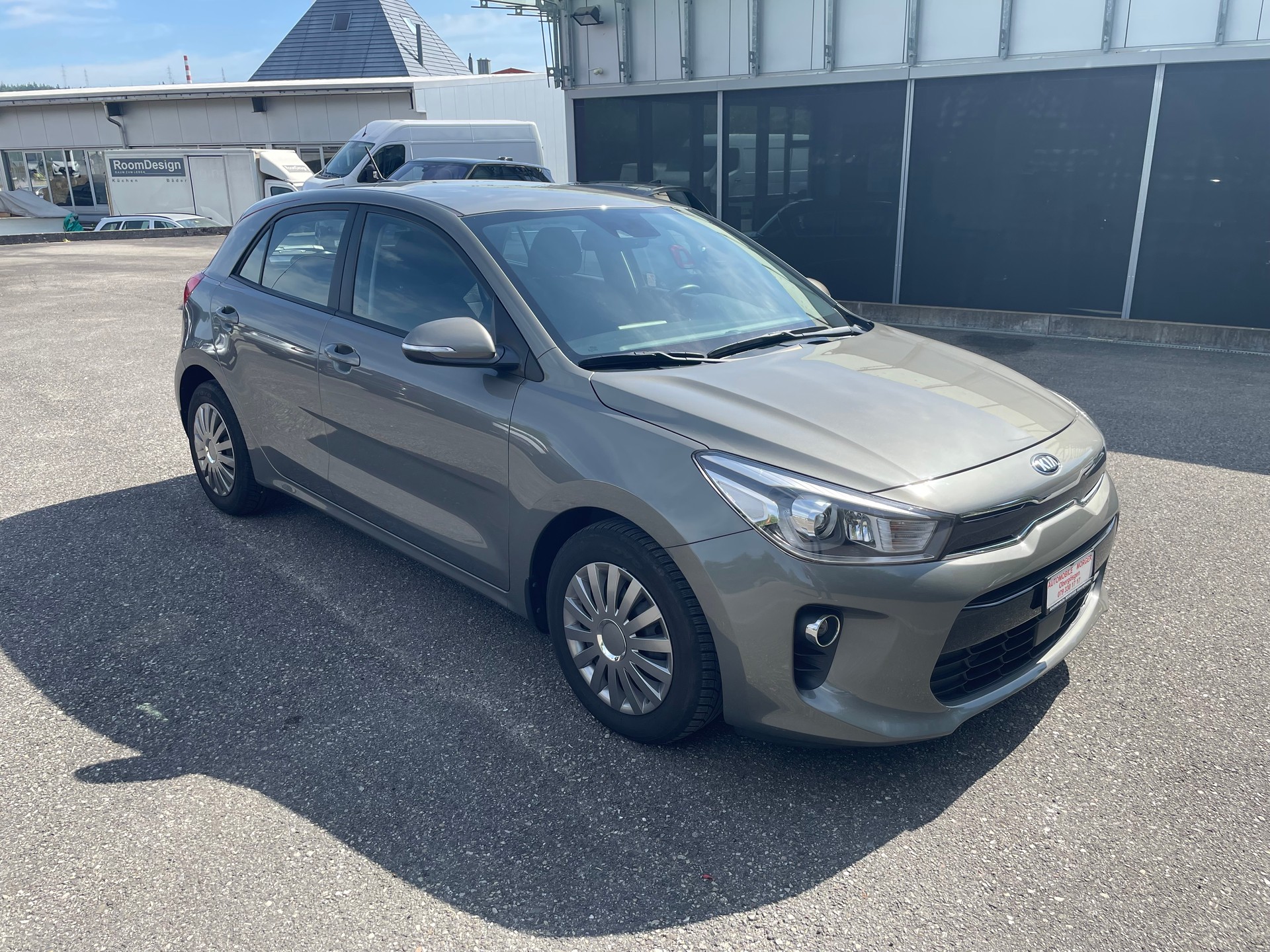 KIA Rio 1.4 CVVT Swiss City Line Automatic-image-1