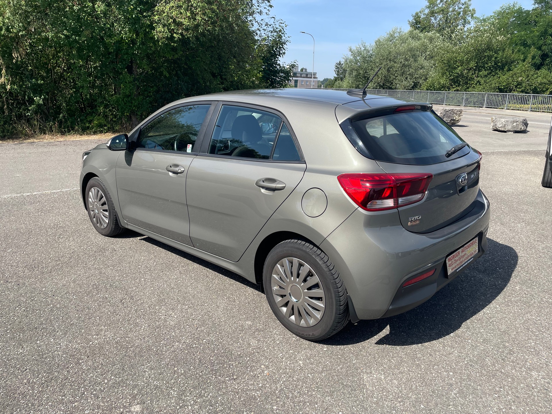 KIA Rio 1.4 CVVT Swiss City Line Automatic-image-4