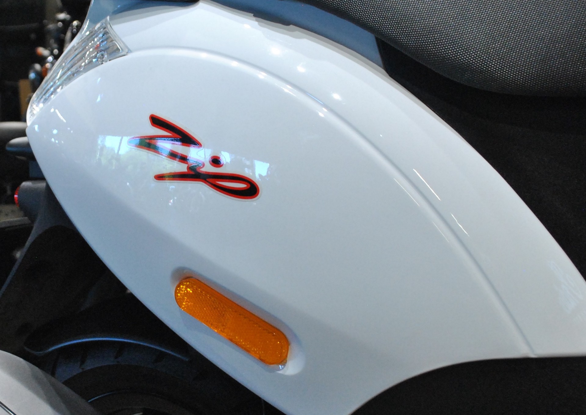 PIAGGIO Zip 50 4-T (45km/h)-image-6