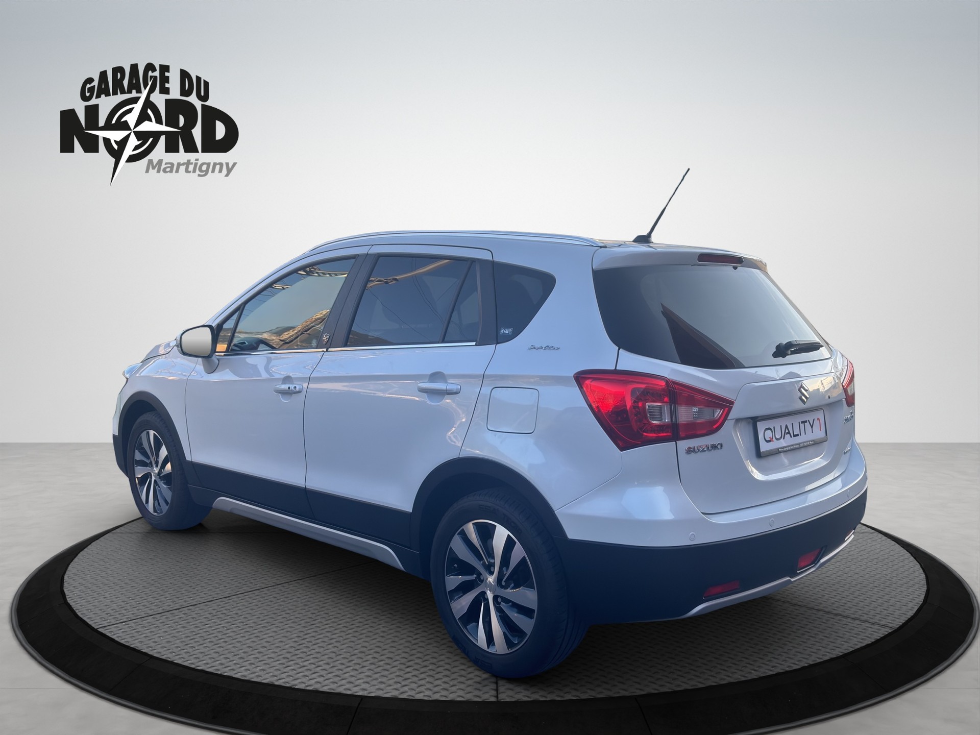 SUZUKI SX4 S-Cross 1.4 16VSergio Cellano Top 4WD Autom.-showroom-element-3