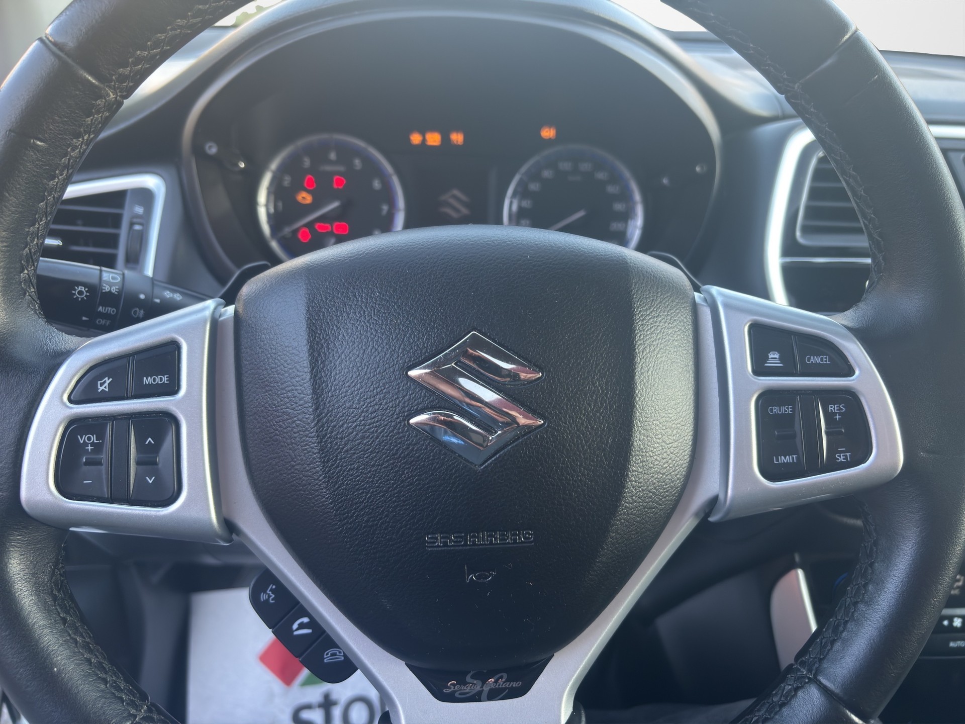 SUZUKI SX4 S-Cross 1.4 16VSergio Cellano Top 4WD Autom.-image-9