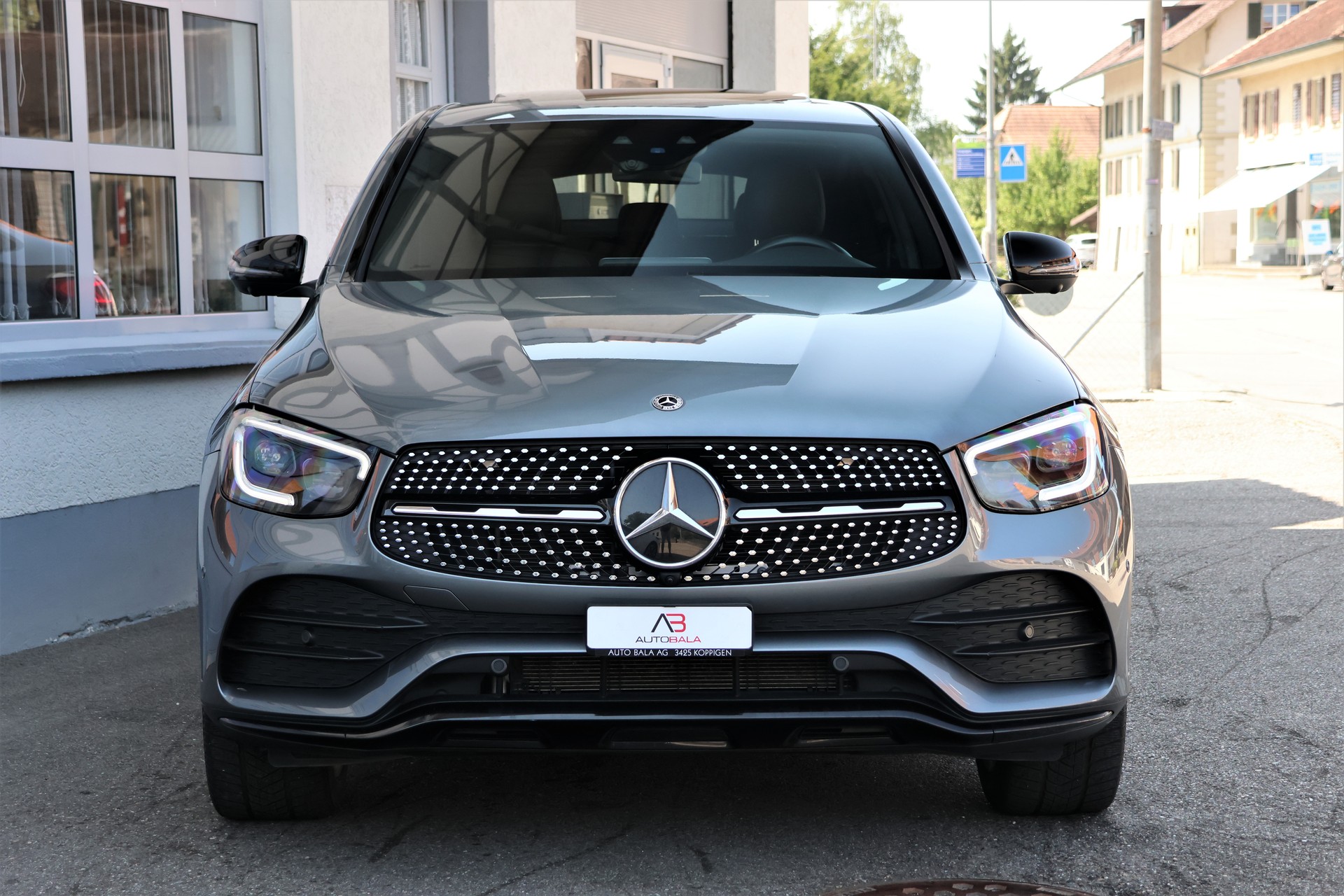 MERCEDES-BENZ GLC Coupé 300 AMG Line 4Matic 9G-Tronic (CH)-showroom-element-1