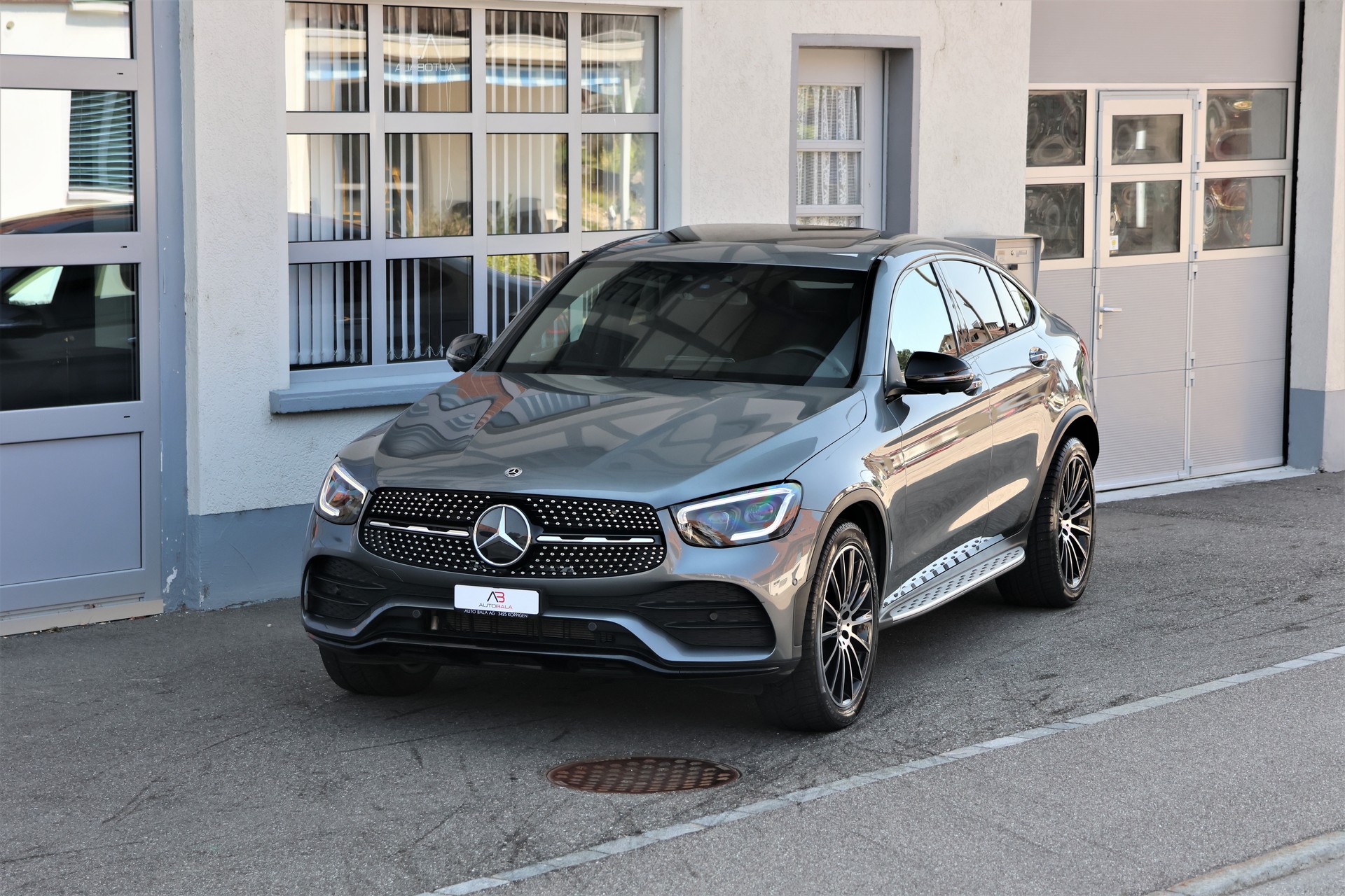 MERCEDES-BENZ GLC Coupé 300 AMG Line 4Matic 9G-Tronic (CH)