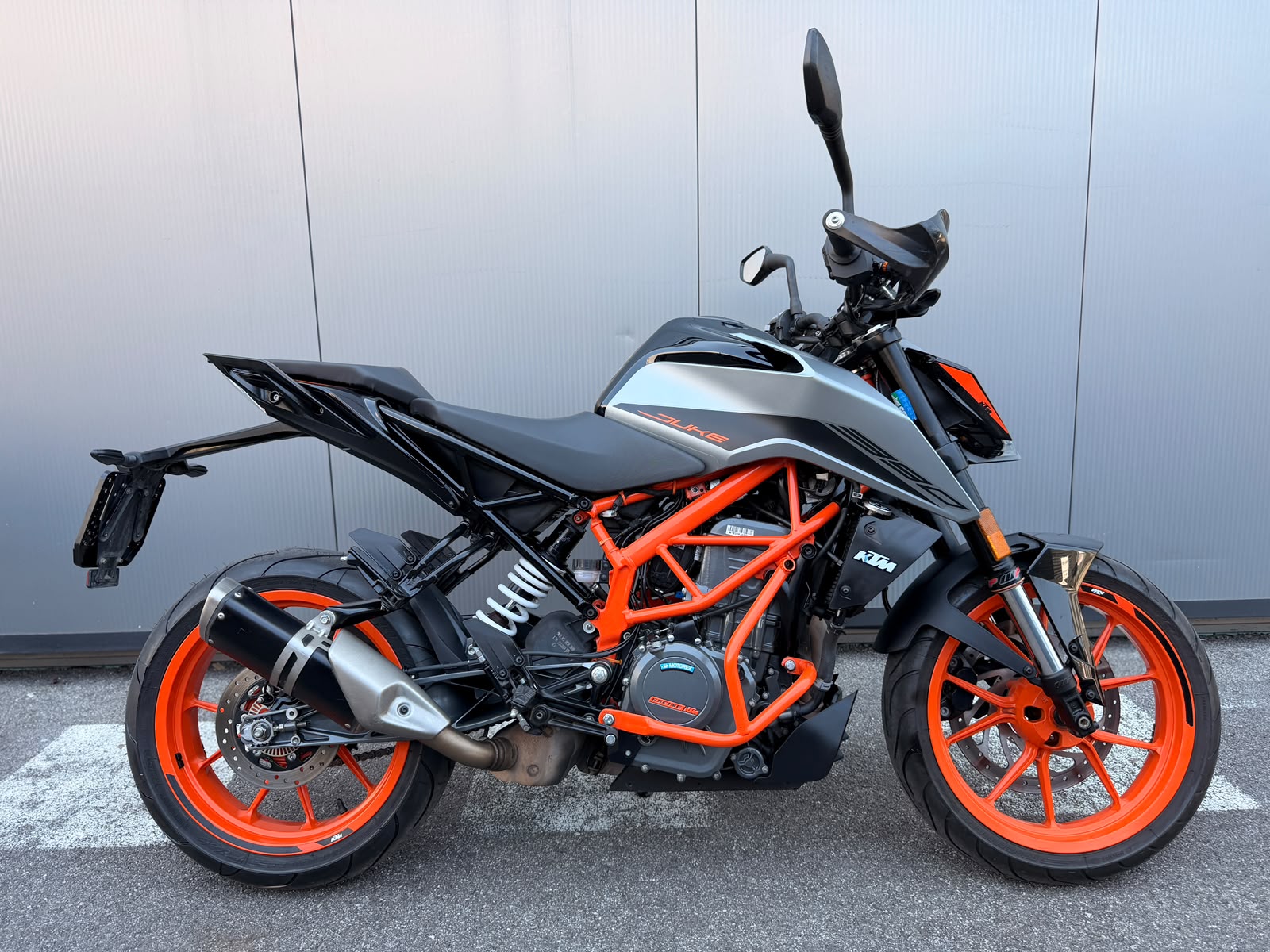 KTM 390 Duke-image-0