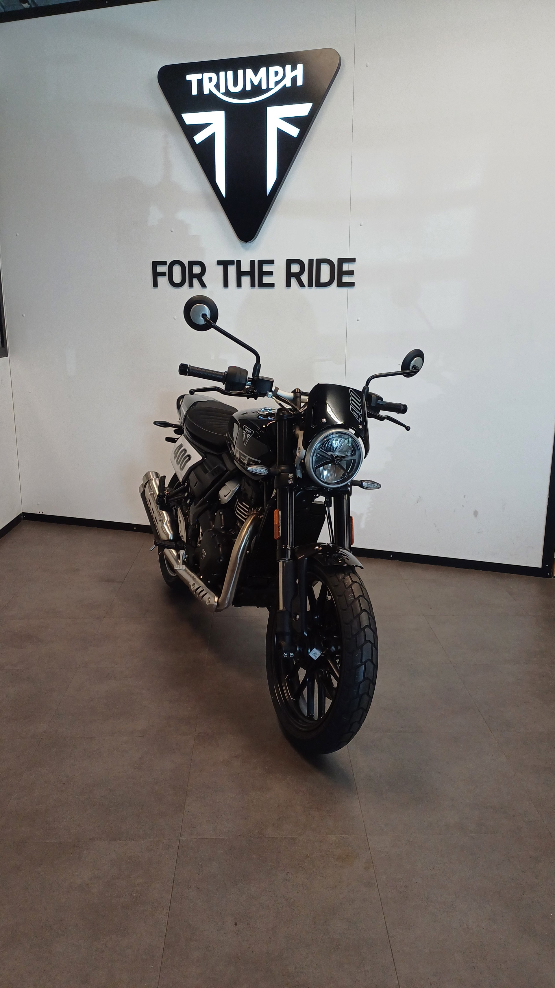 TRIUMPH Triumph Tracker 400-image-4