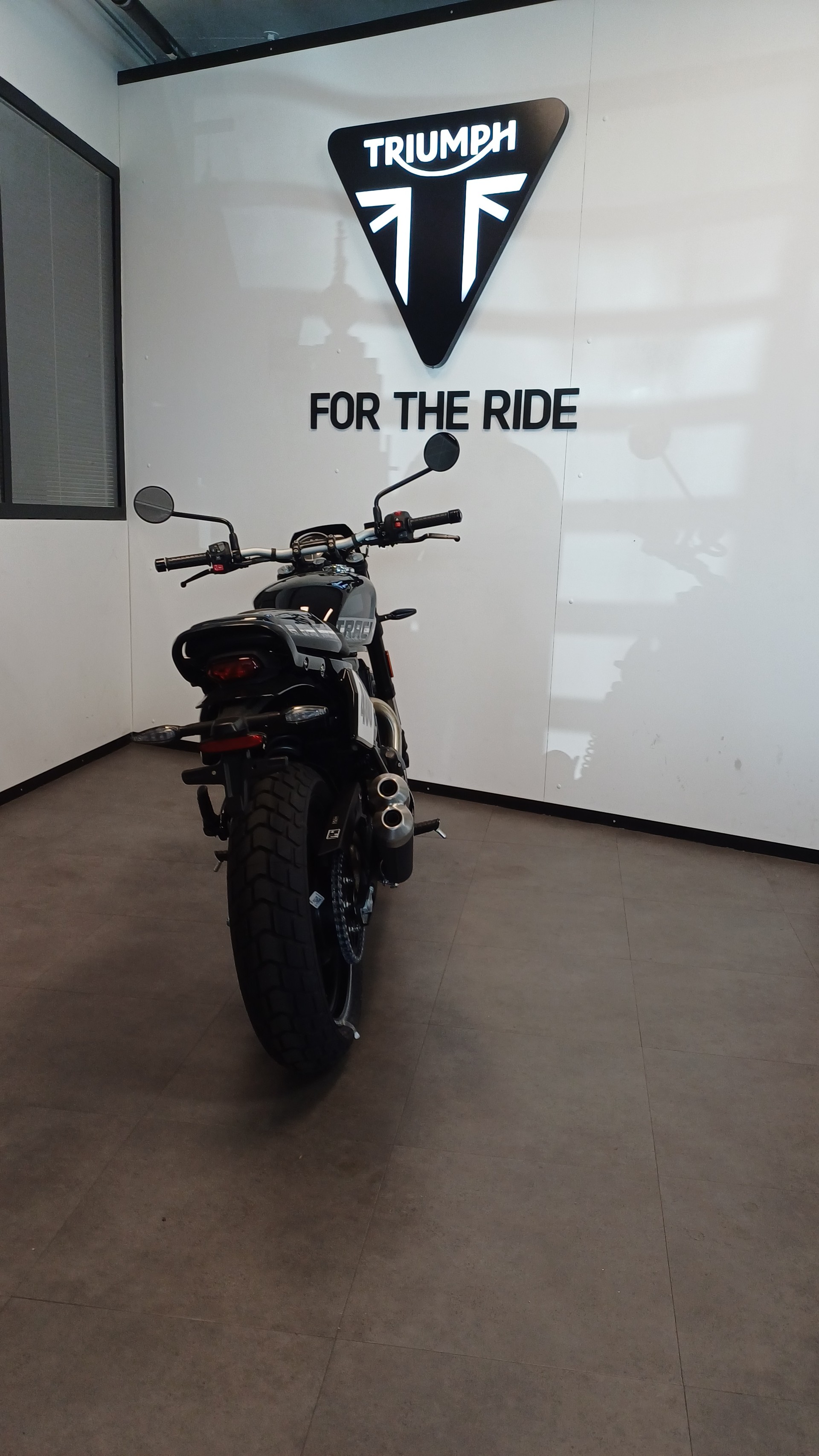 TRIUMPH Triumph Tracker 400-image-5