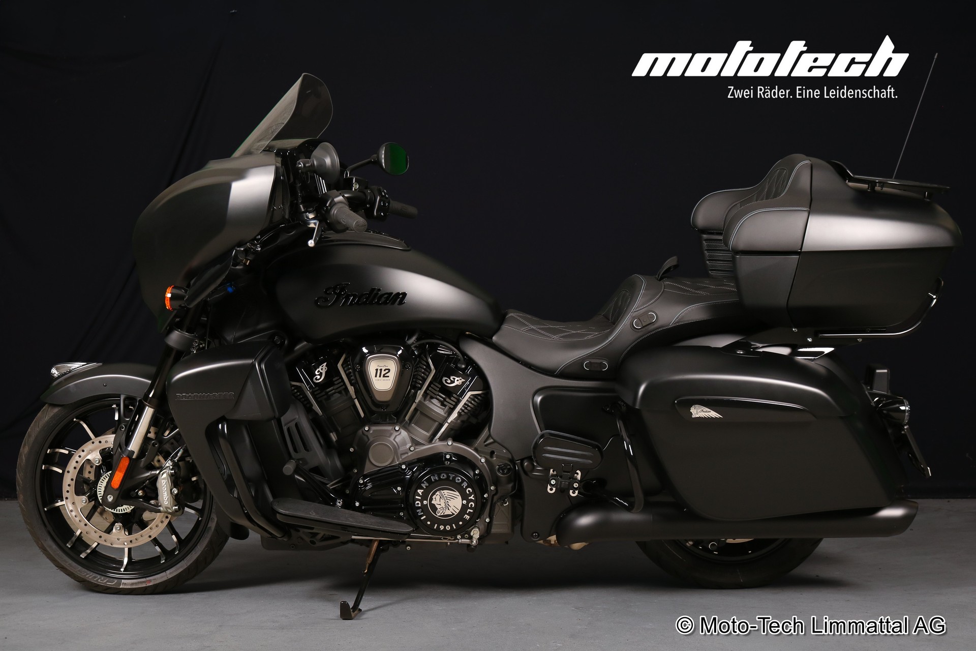 INDIAN Roadmaster Power Plus Dark Horse-image-4