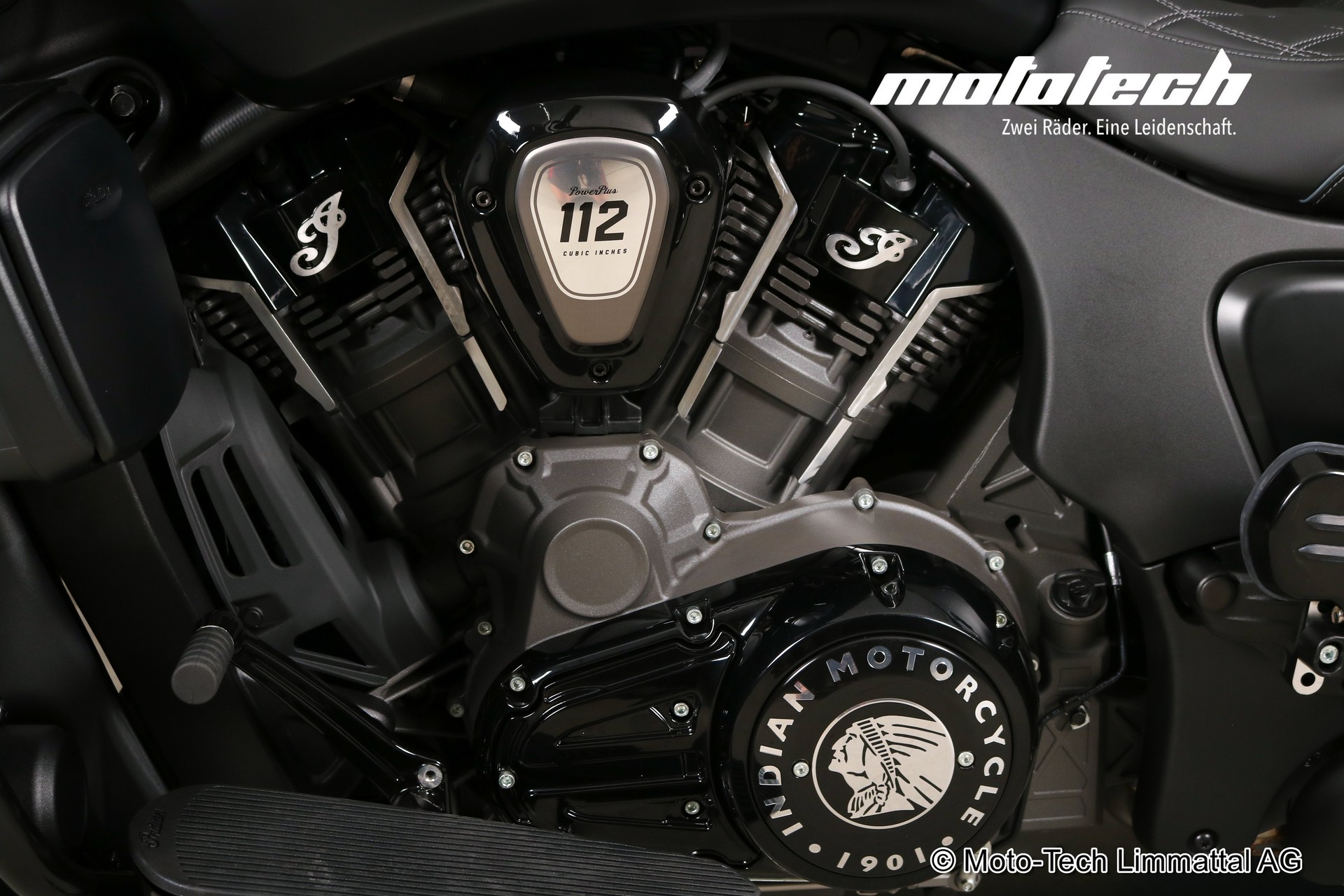 INDIAN Roadmaster Power Plus Dark Horse-image-11