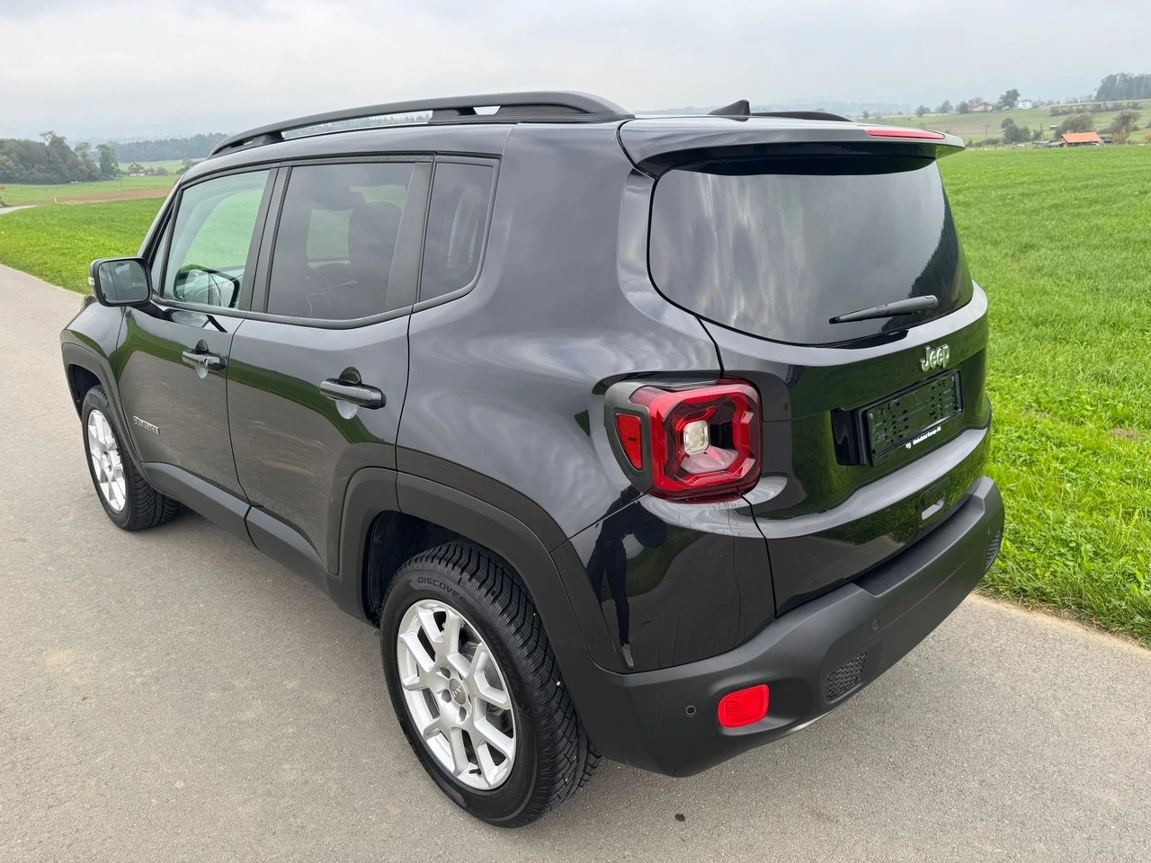 JEEP Renegade 1.3 Turbo Limited AWD-showroom-element-2