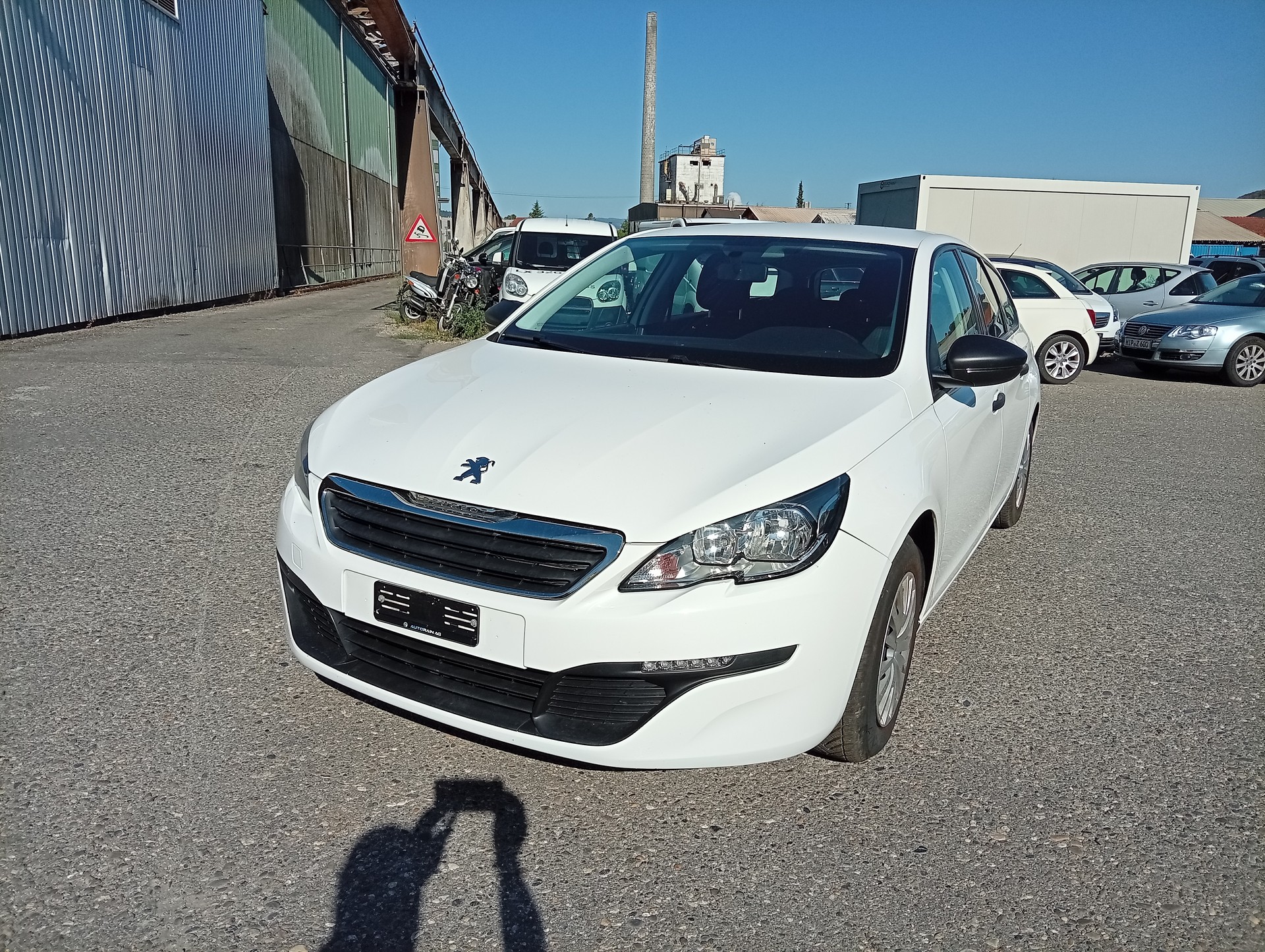 PEUGEOT 308 SW 1.2 THP Business-image-3