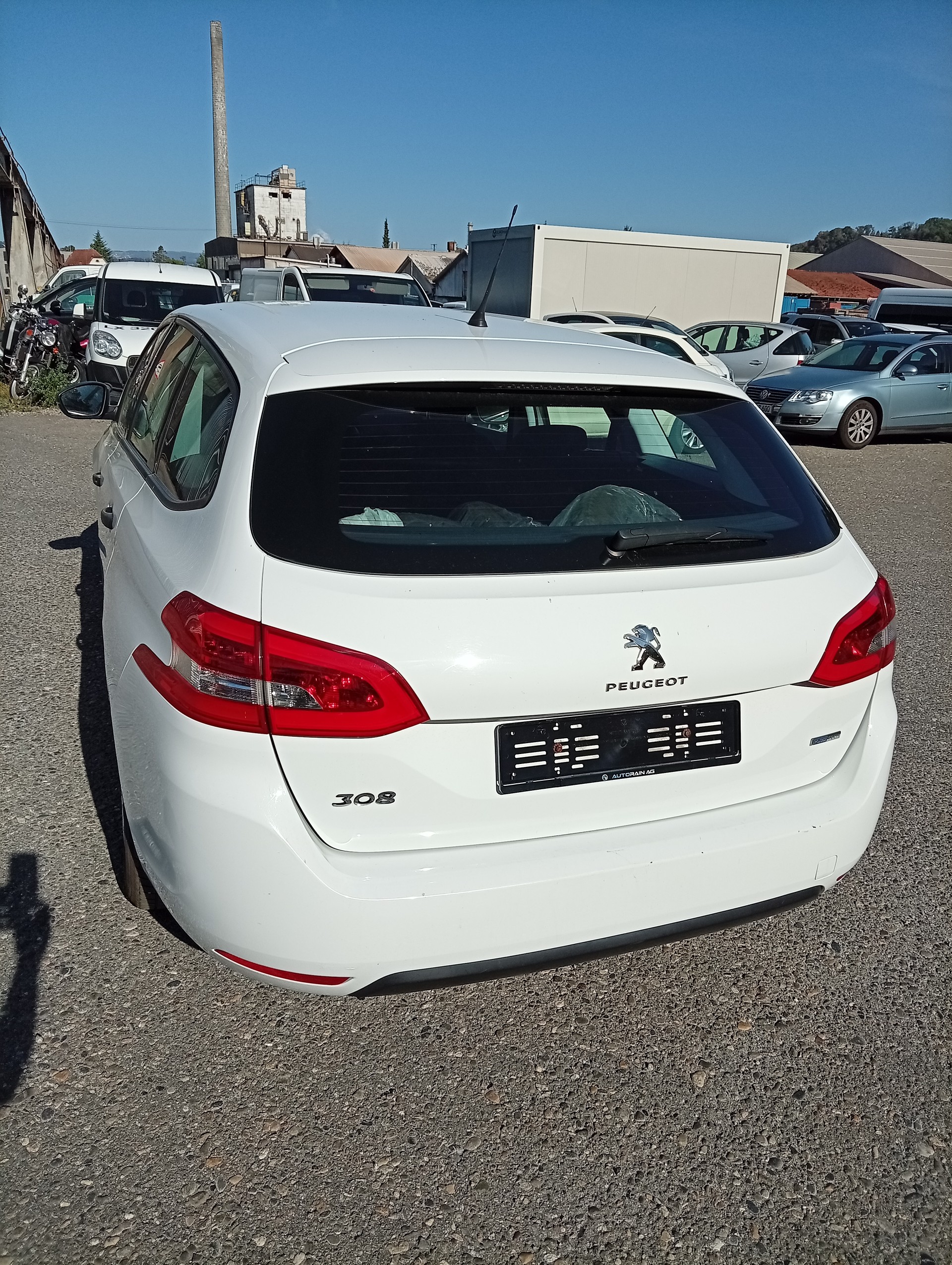 PEUGEOT 308 SW 1.2 THP Business-image-5