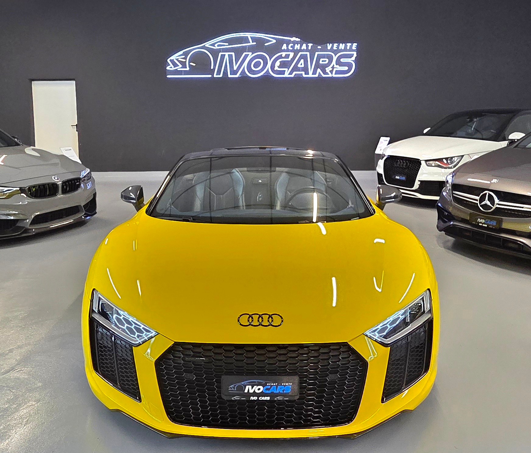 AUDI R8 Spyder 5.2 S-Tronic