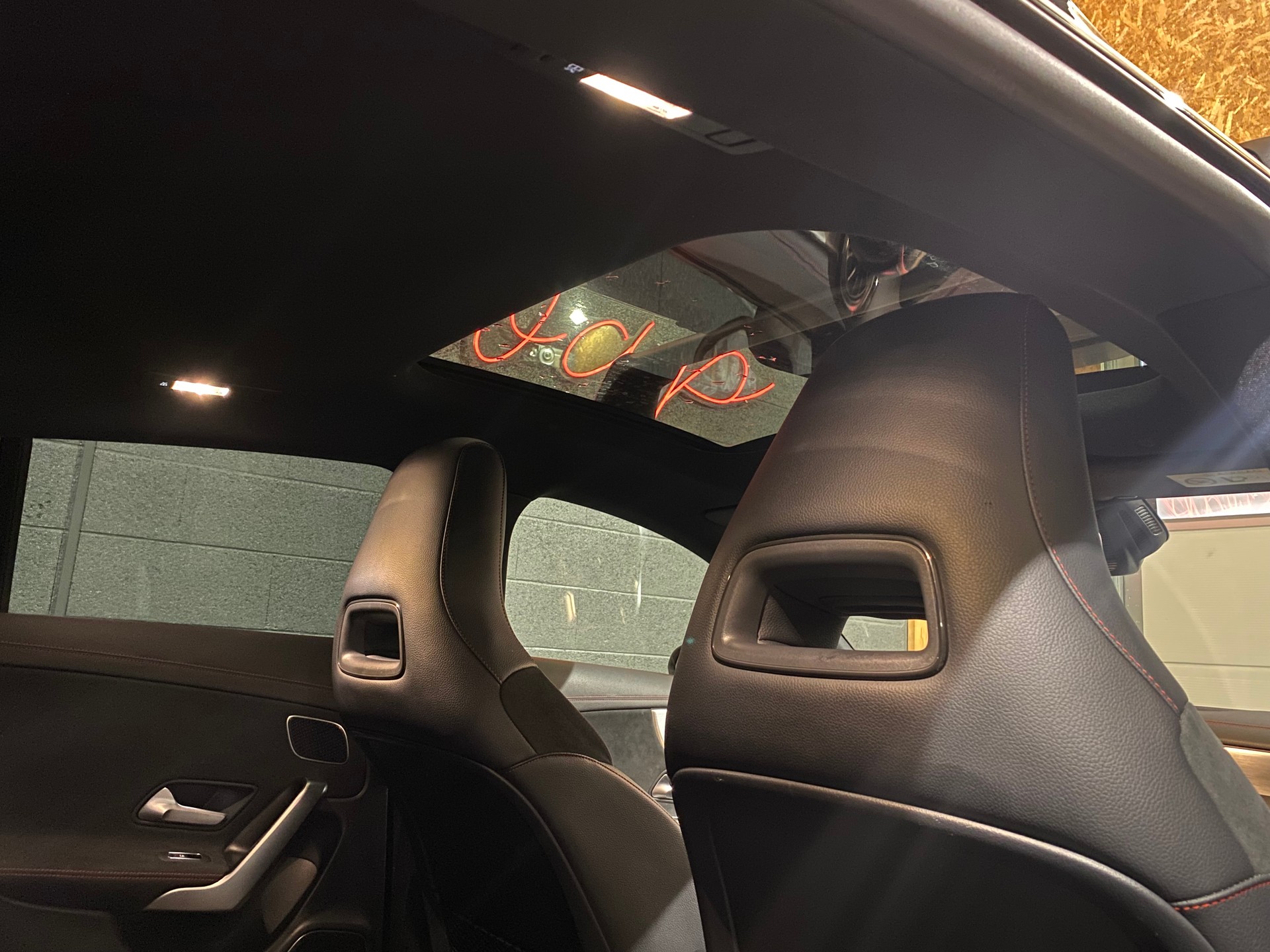 MERCEDES-BENZ CLA Shooting Brake 35 AMG 4Matic 7G-DCT-image-30