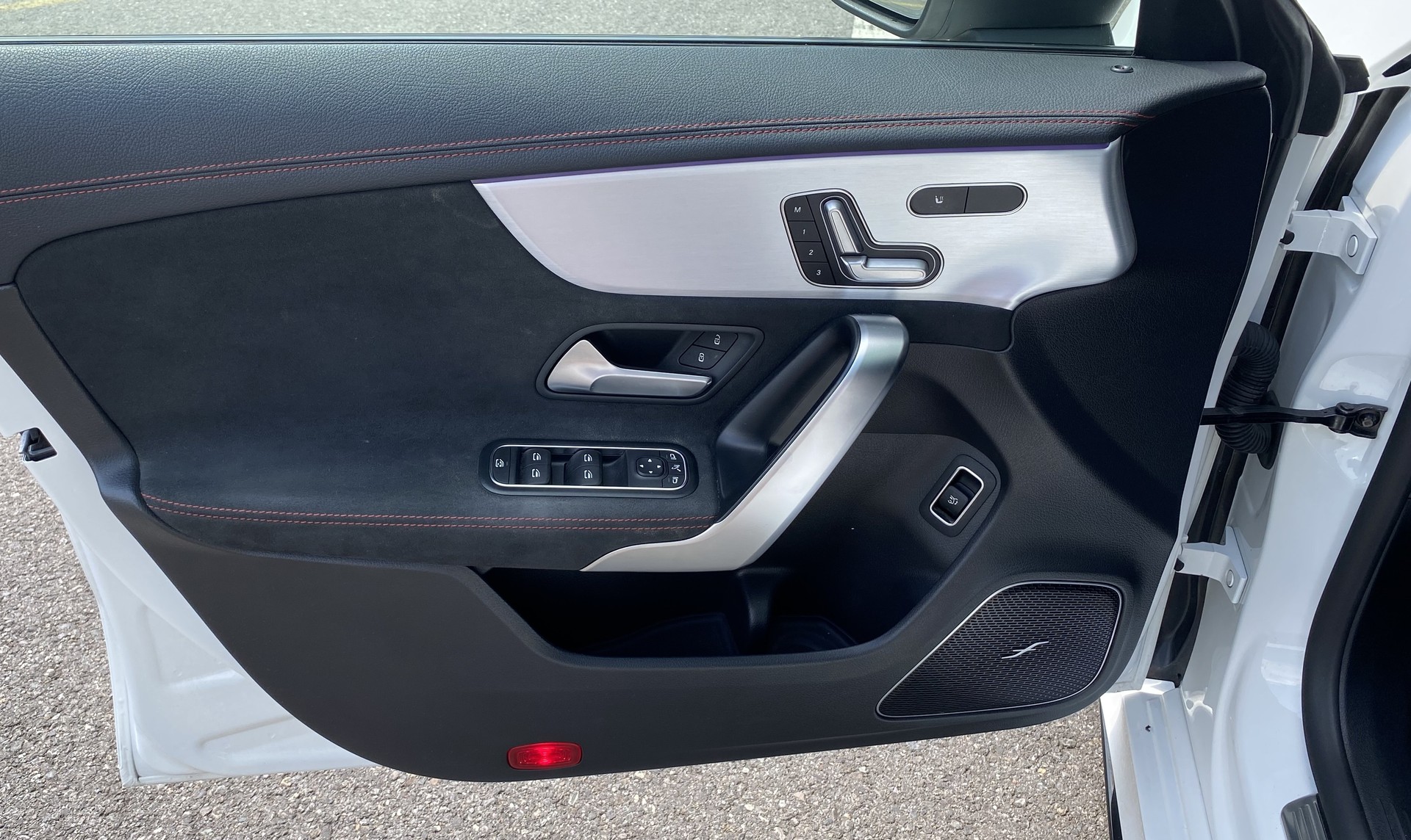 MERCEDES-BENZ CLA Shooting Brake 35 AMG 4Matic 7G-DCT-image-11