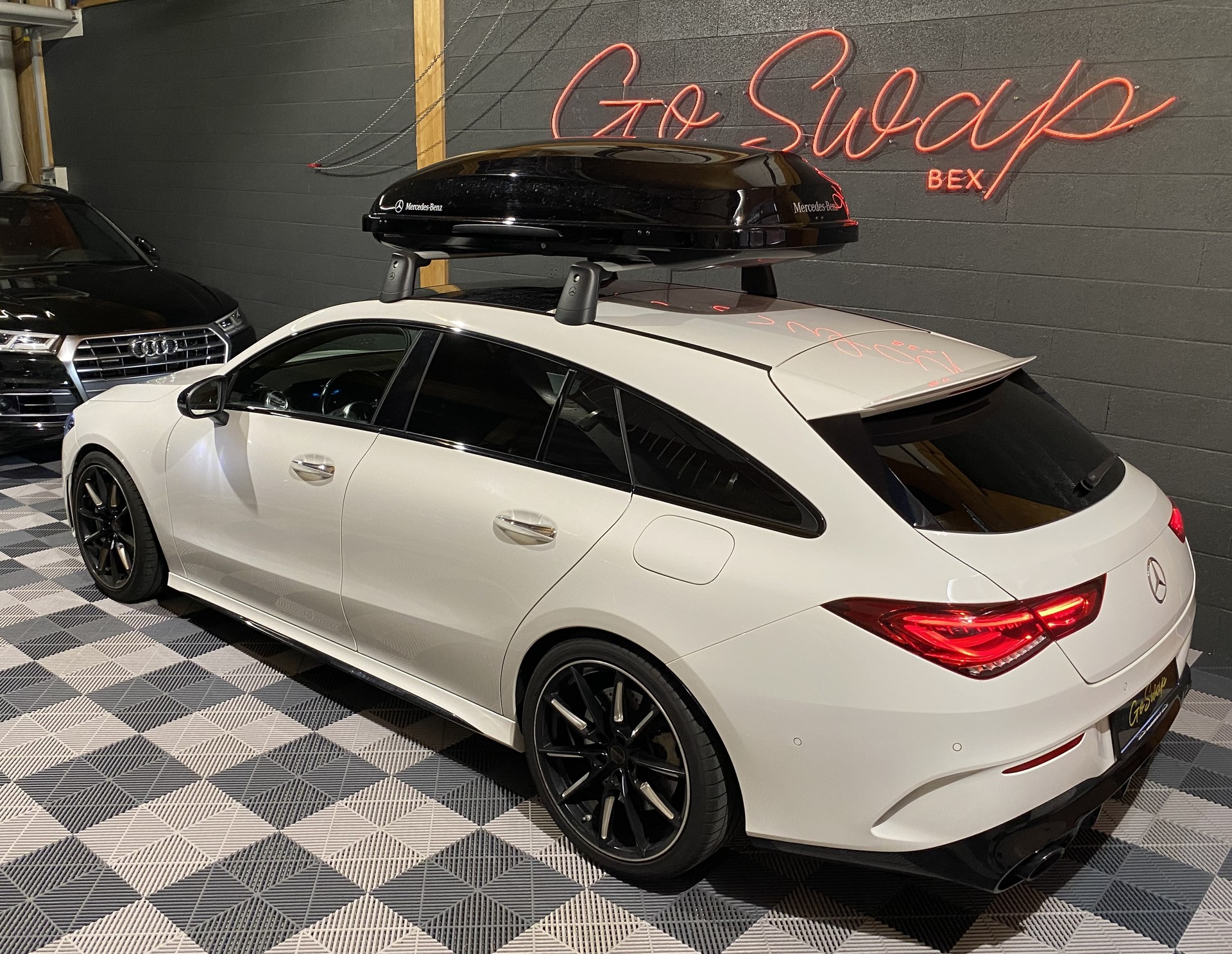 MERCEDES-BENZ CLA Shooting Brake 35 AMG 4Matic 7G-DCT-image-9