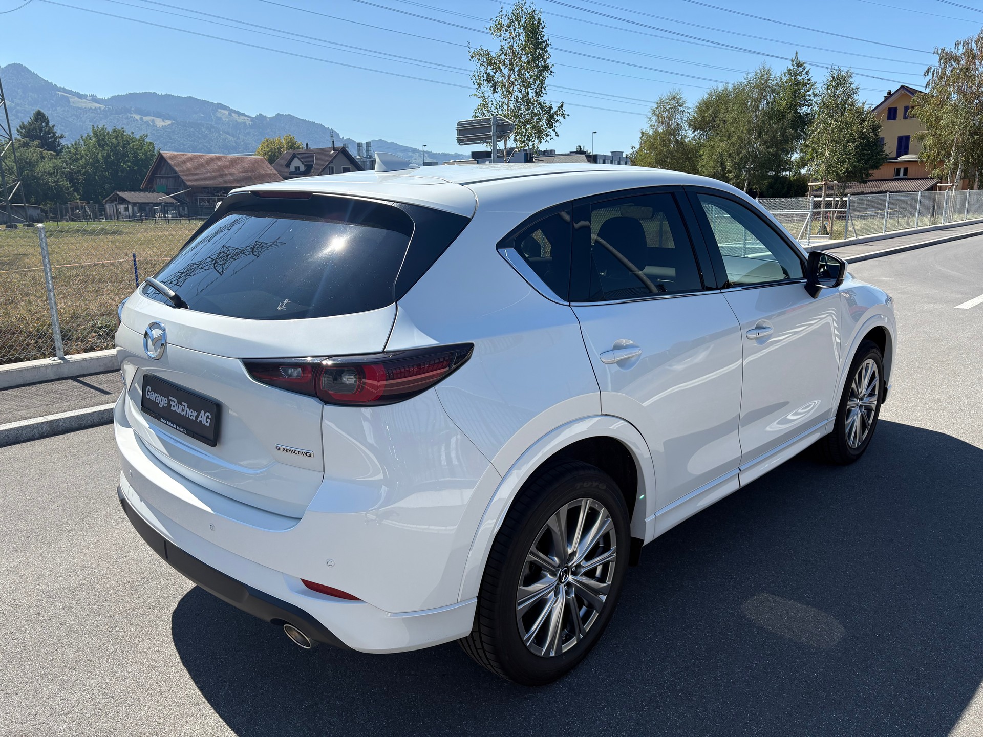 MAZDA CX-5 e-Skyactiv-G 194 Takumi AWD Automat-showroom-element-2