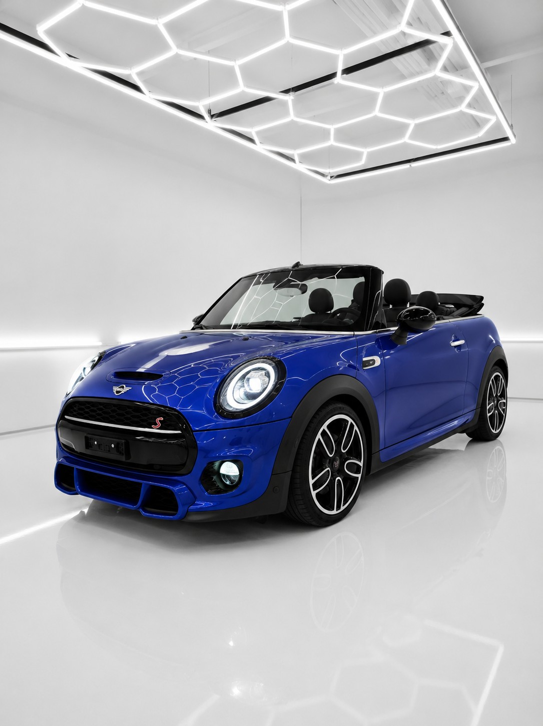 MINI Cooper S Cabriolet DKG-showroom-element-1