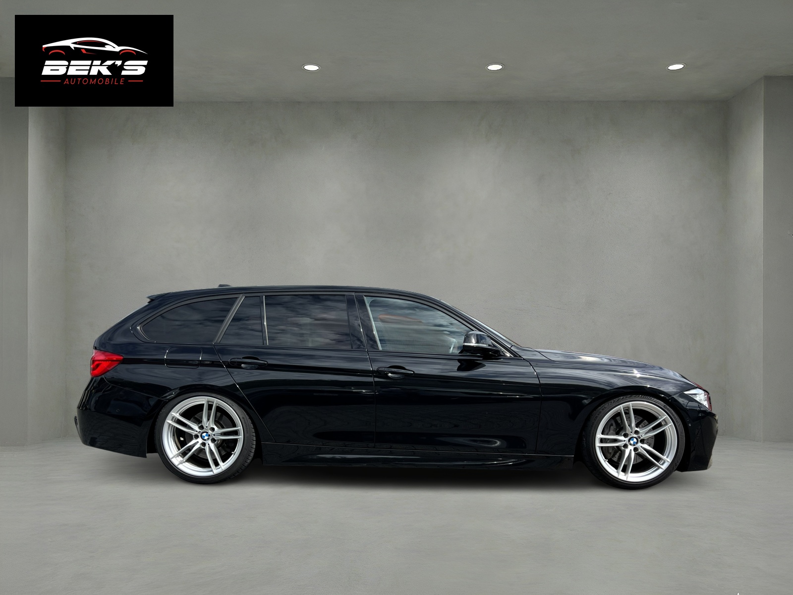 BMW 340i xDrive Touring M Sport Steptronic-image-4