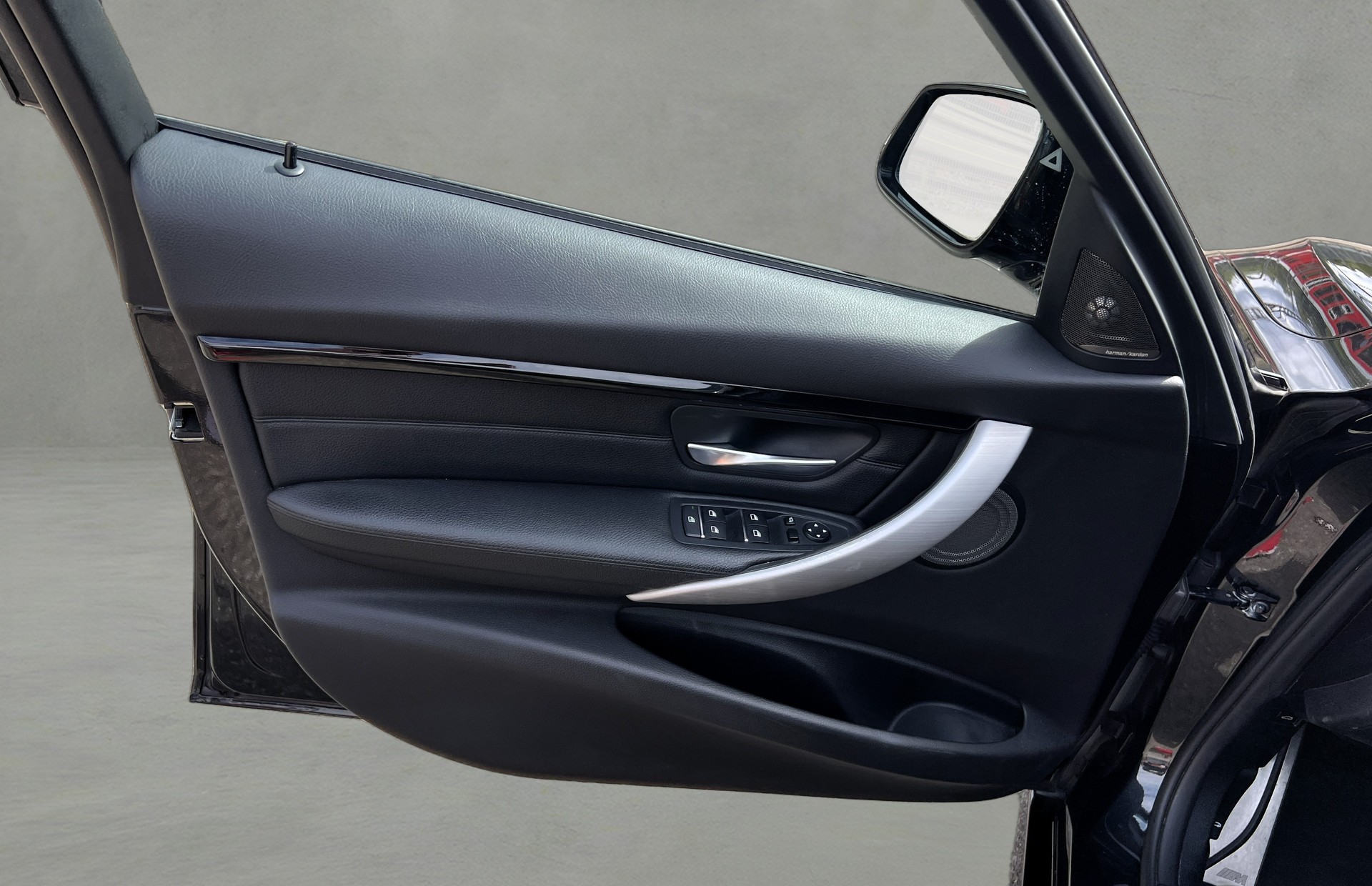 BMW 340i xDrive Touring M Sport Steptronic-image-14