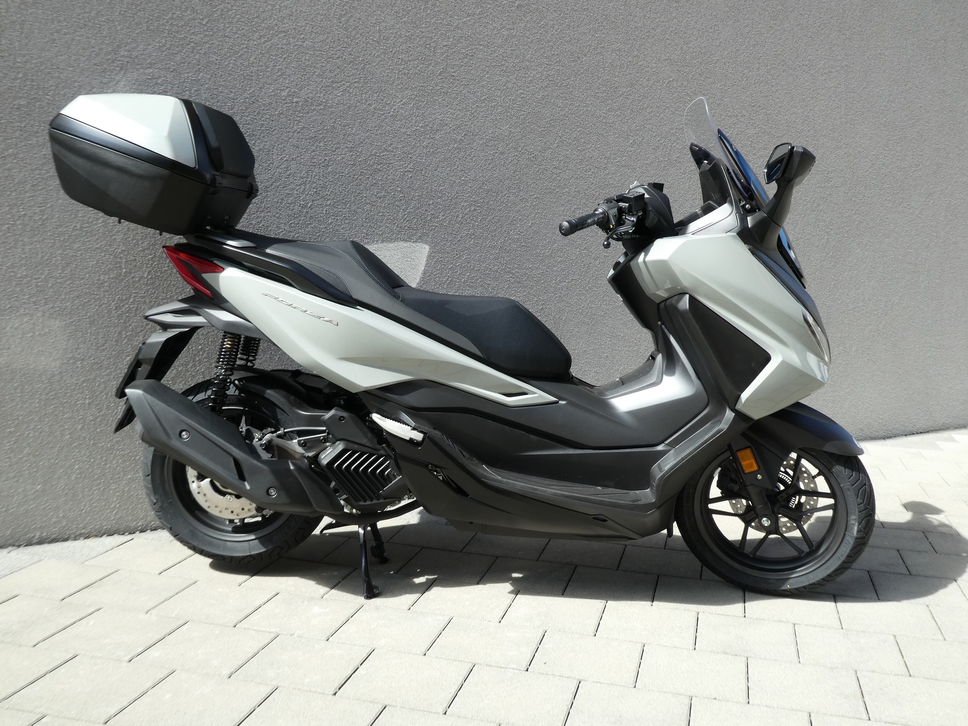 HONDA Nss 125 Forza Smart TopBox-image-3