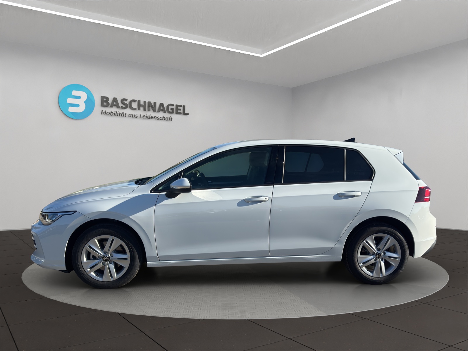 VW Golf 1.5 e TSI mHEV Value DSG-showroom-element-1