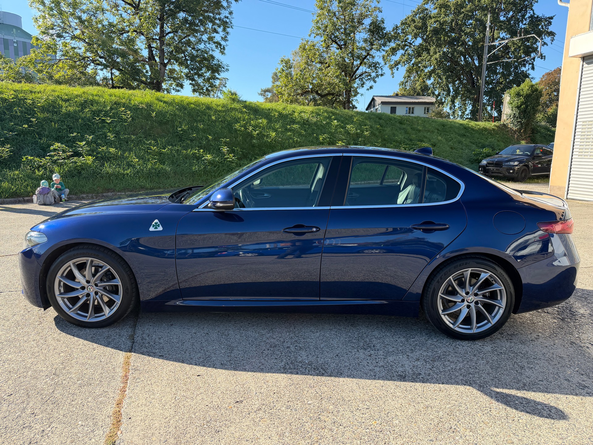 ALFA ROMEO Giulia 2.2 JTDM Super Automatic-showroom-element-1