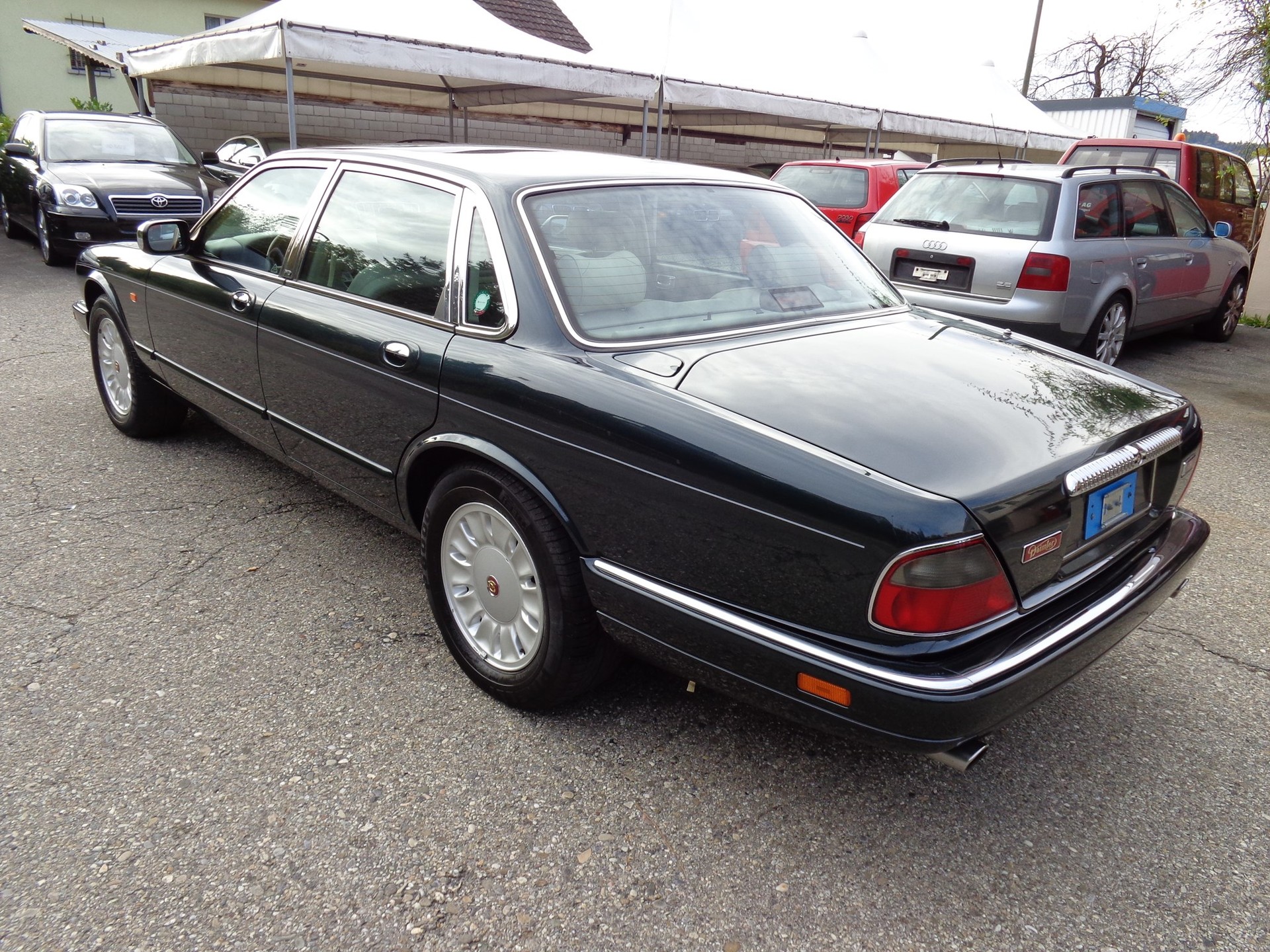 DAIMLER 4.0 Six-image-5