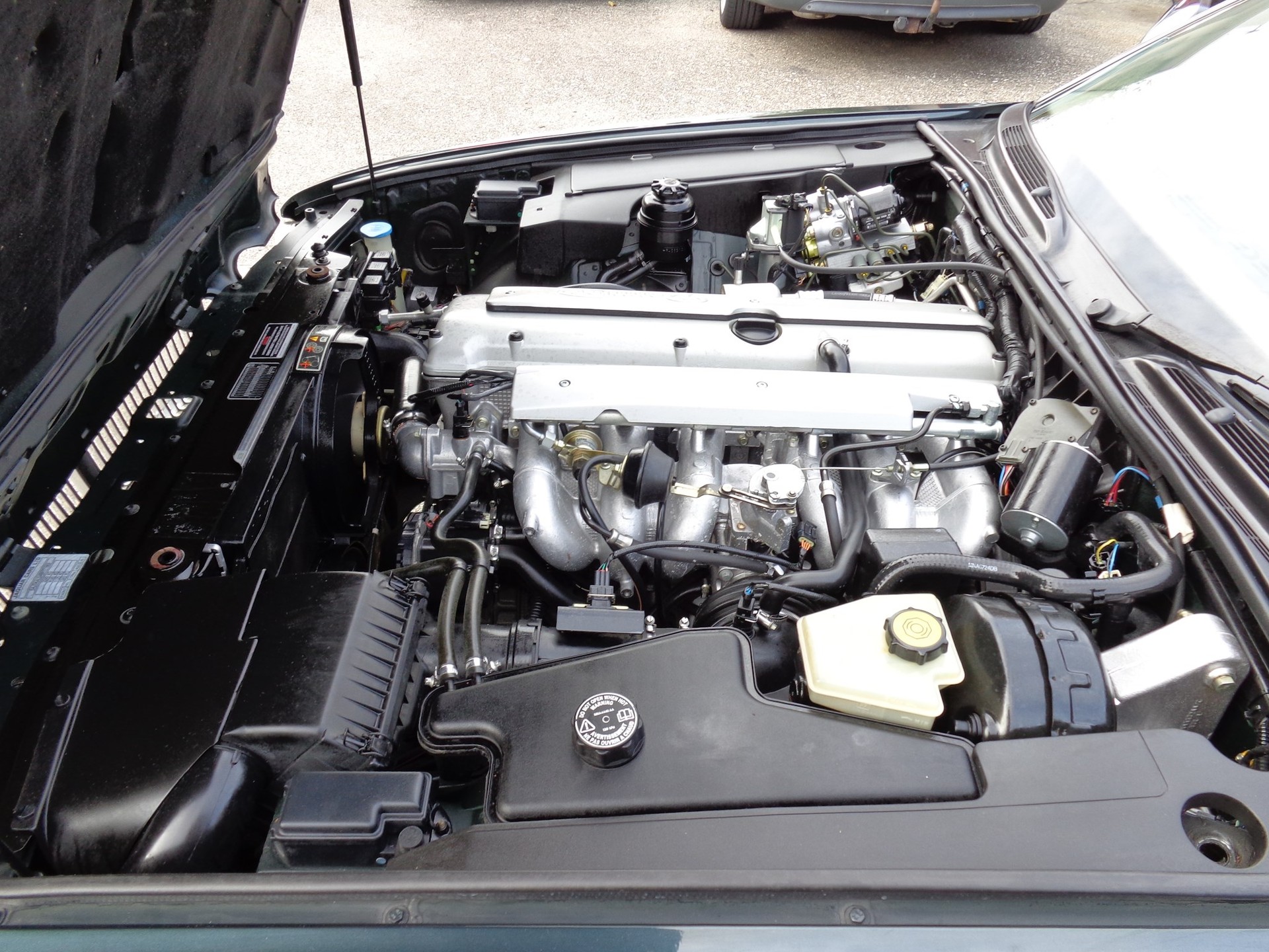 DAIMLER 4.0 Six-image-6