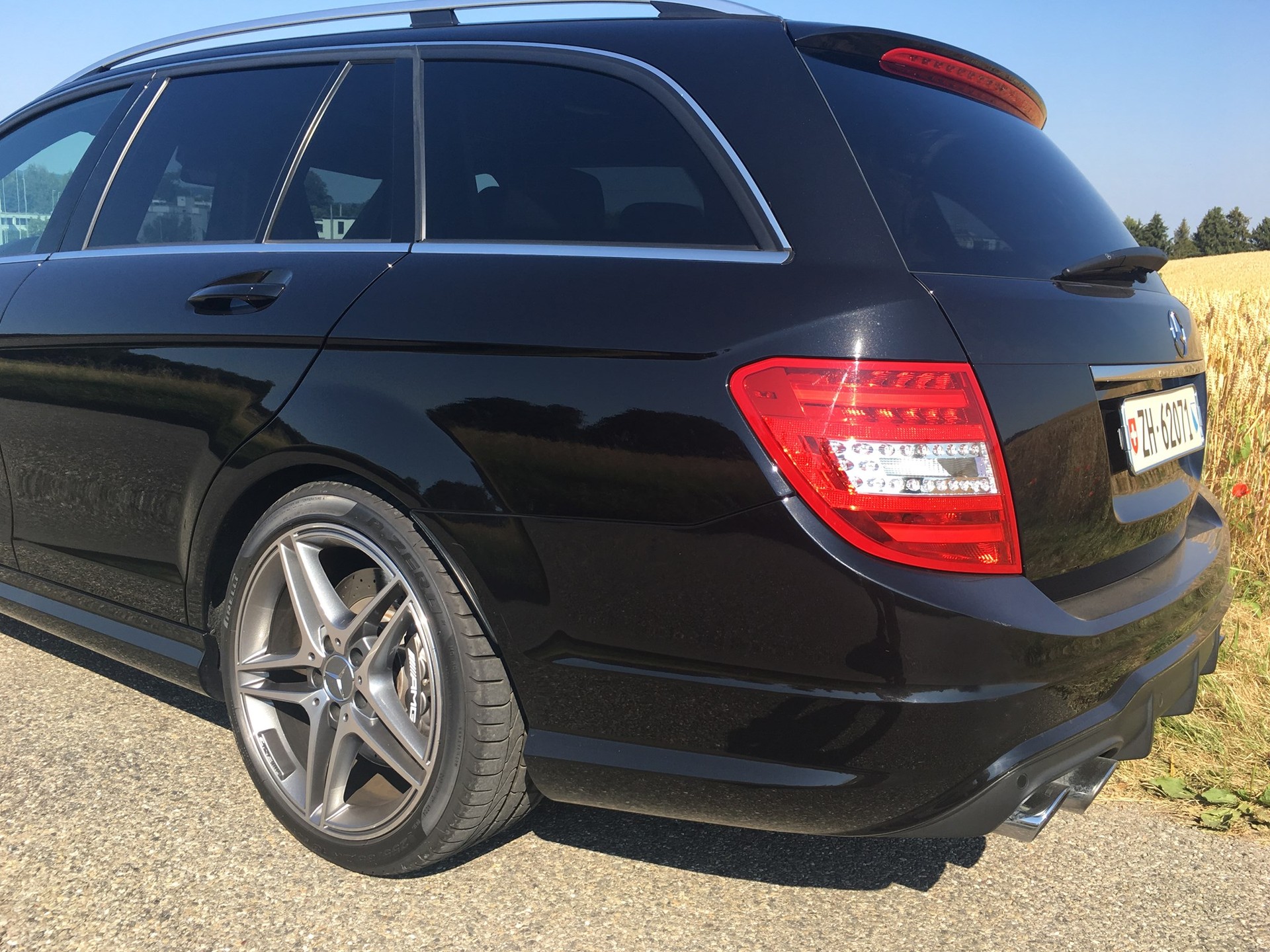 MERCEDES-BENZ C 63 AMG Avantgarde Speedshift MCT-image-4