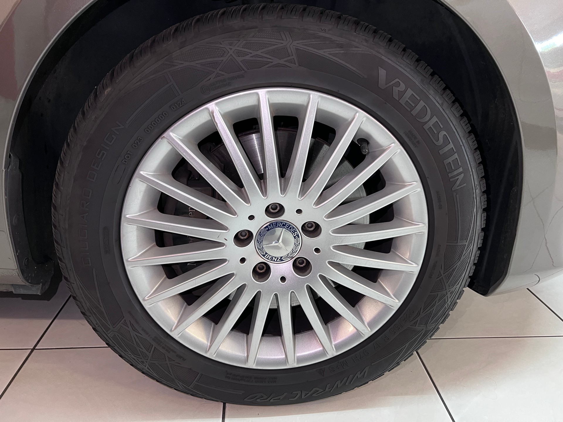 MERCEDES-BENZ V 250 d Avantgarde lang 7G-Tronic-image-13