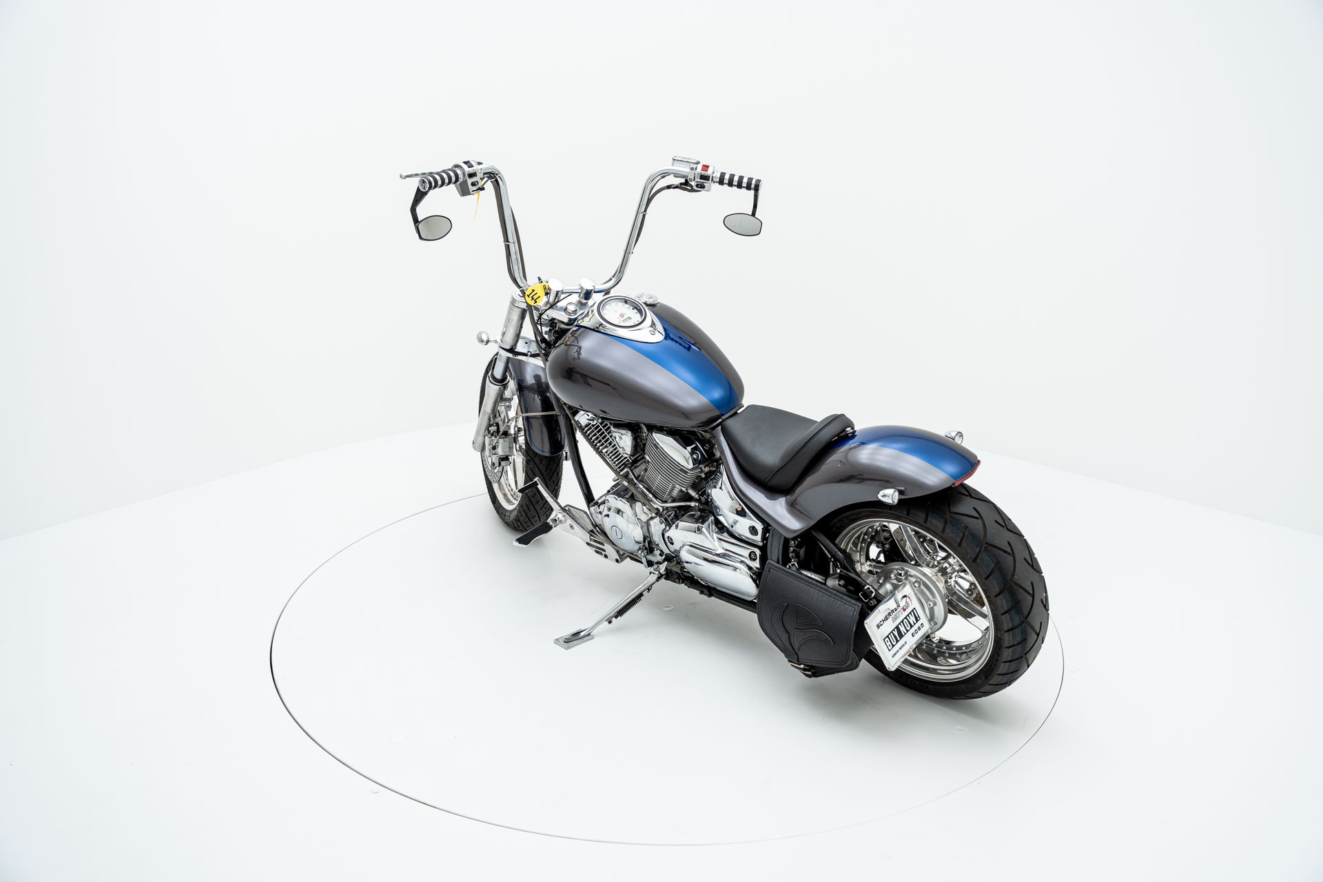 YAMAHA XVS 1100 Drag Star-image-4