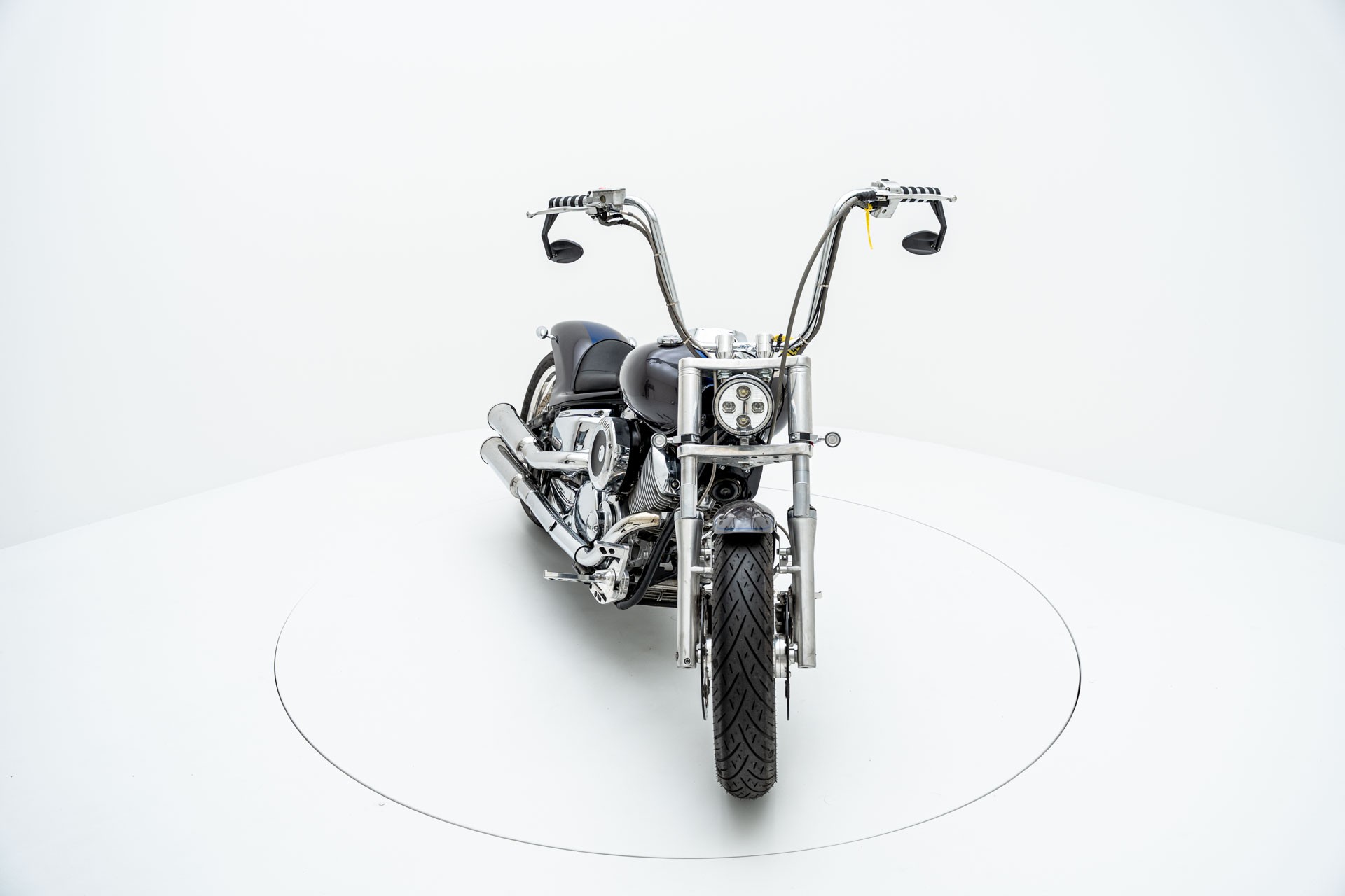 YAMAHA XVS 1100 Drag Star-image-6