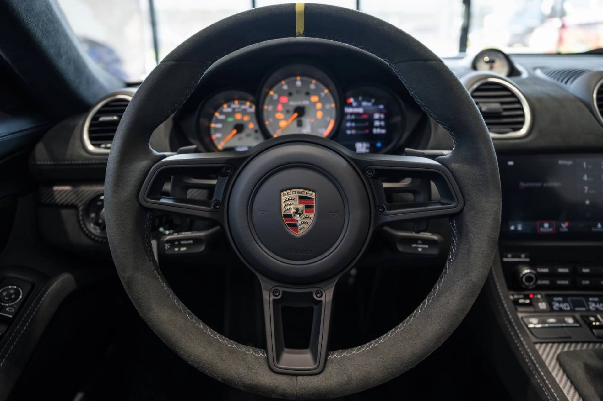 PORSCHE 718 Spyder RS-image-24