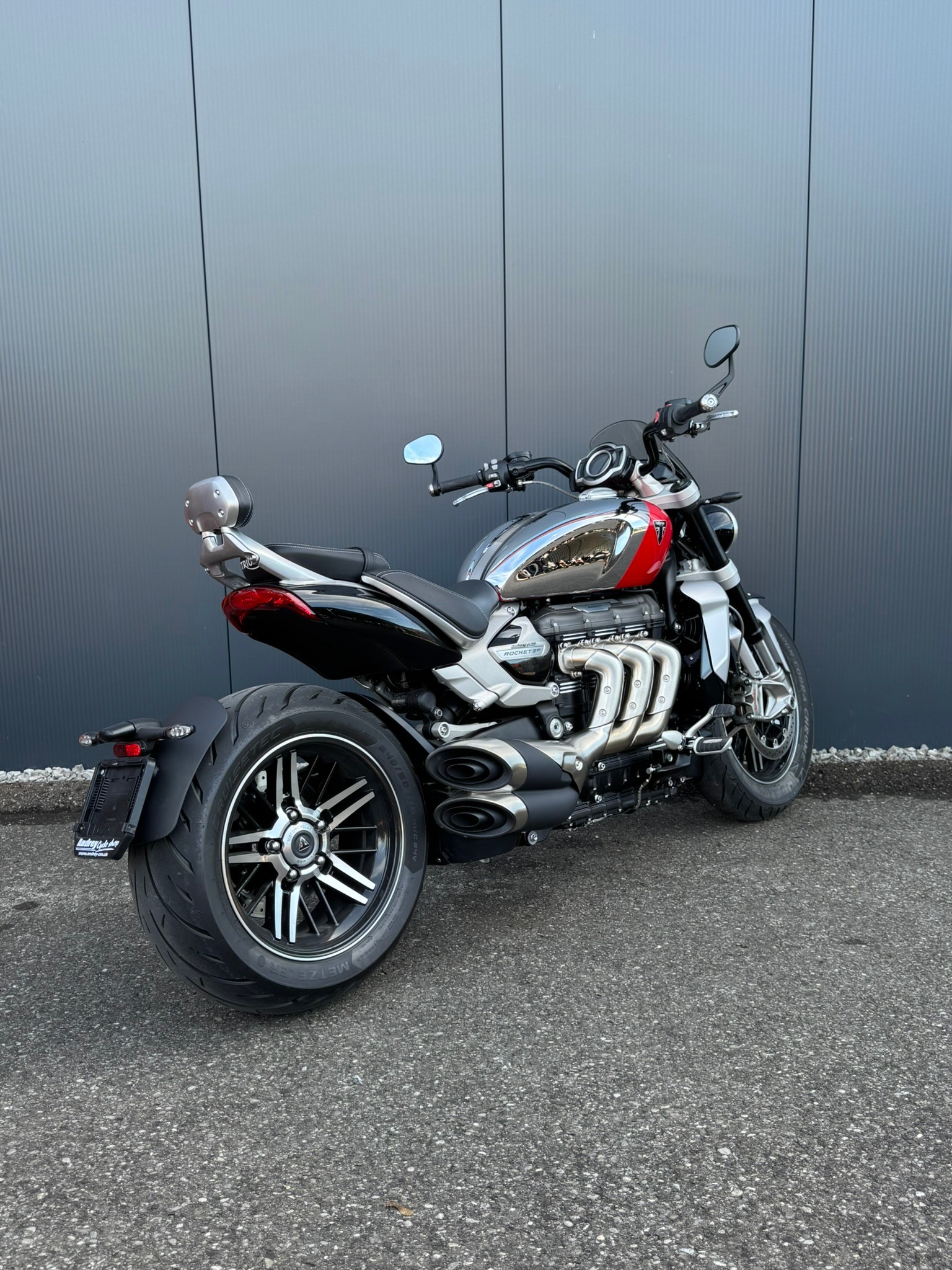 TRIUMPH Rocket 3 GT Special Edition-image-2